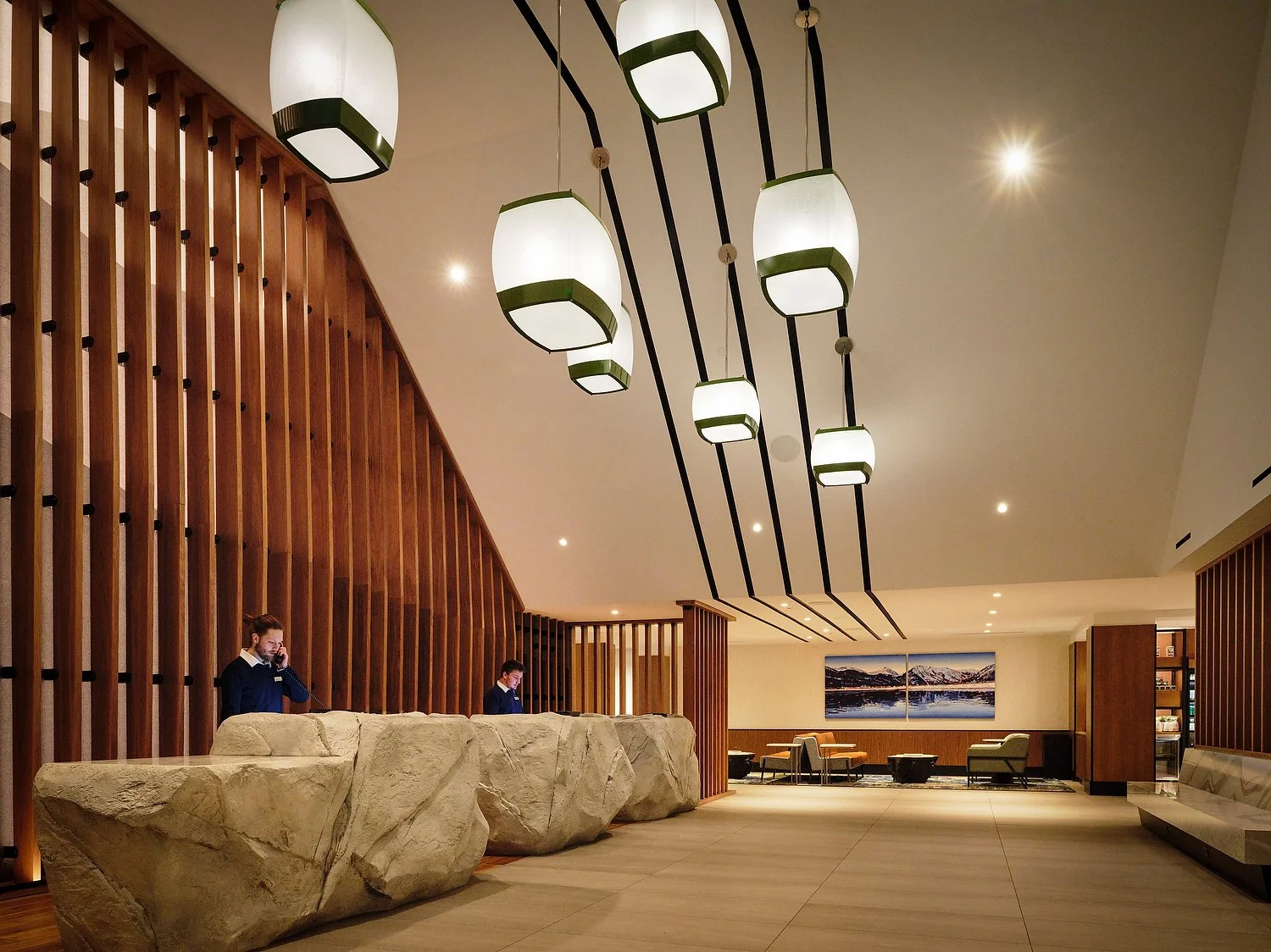 front desk lobby.JPG