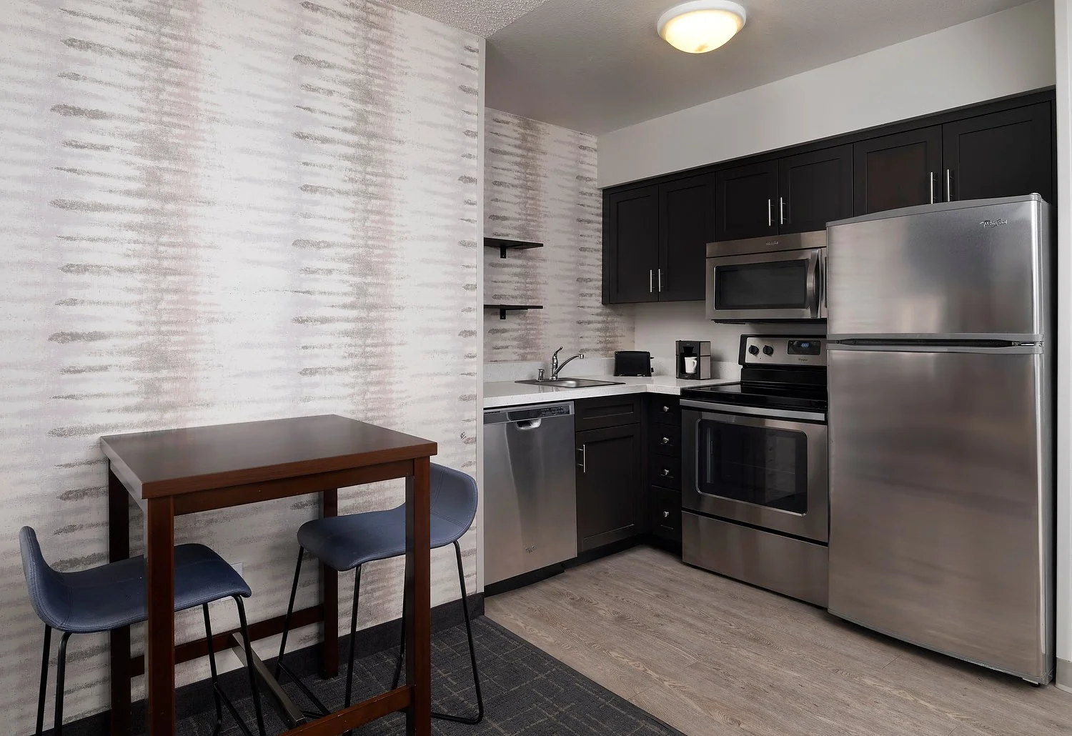 CY_LASGV_rm311_kitchen.JPG