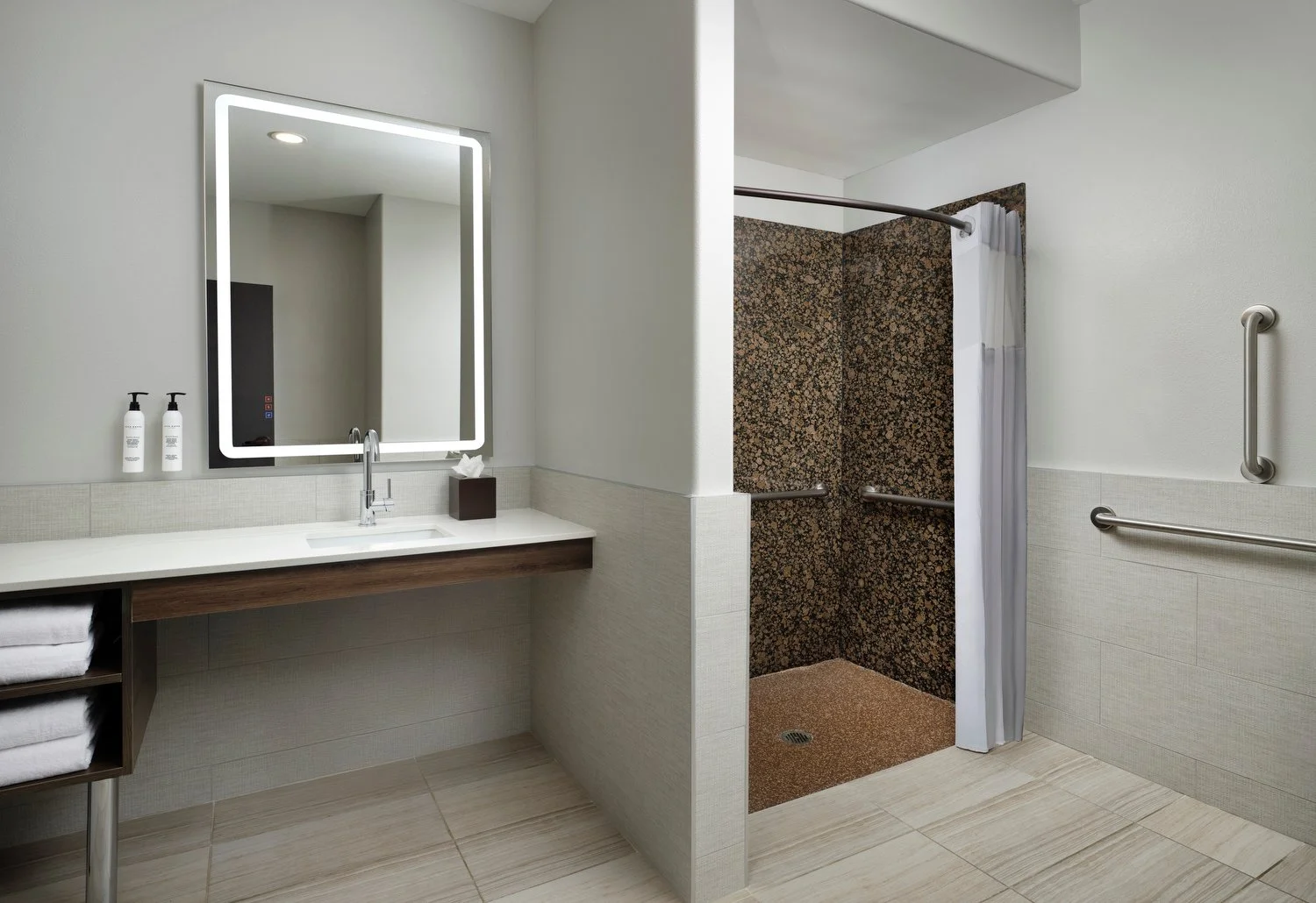 Kansas CIty Oread ada shower rm206.JPG
