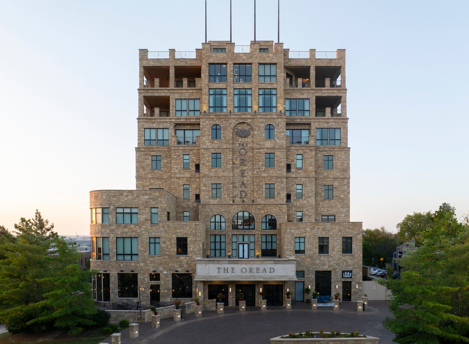 Kansas CIty Oread exterior13.JPG