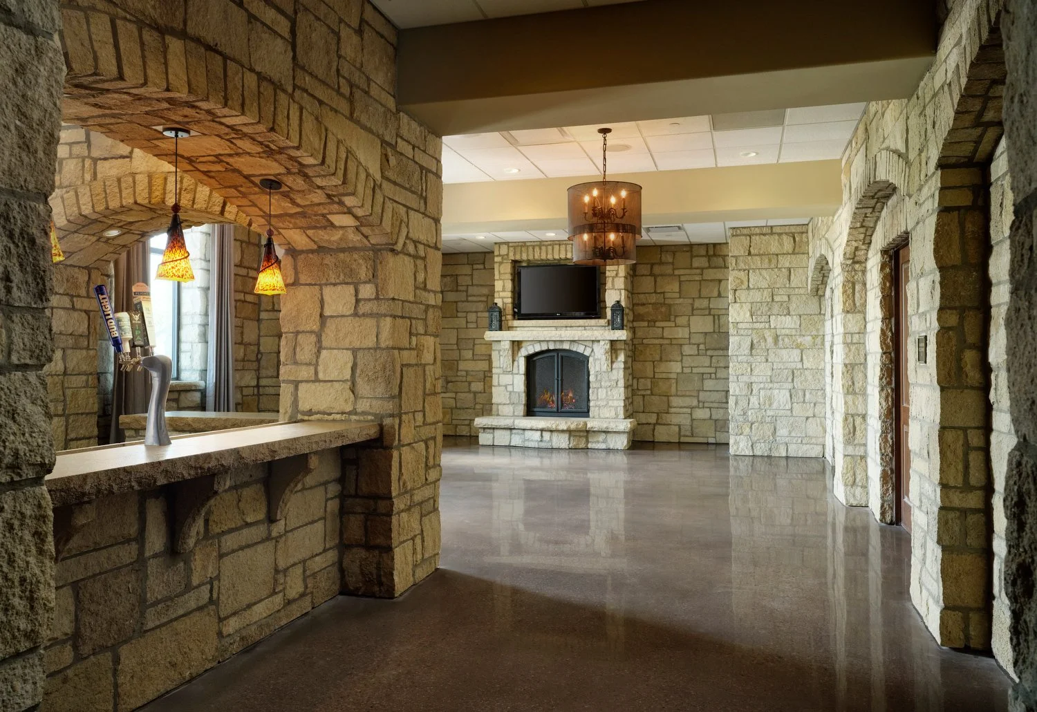 Kansas CIty Oread hearth room.JPG