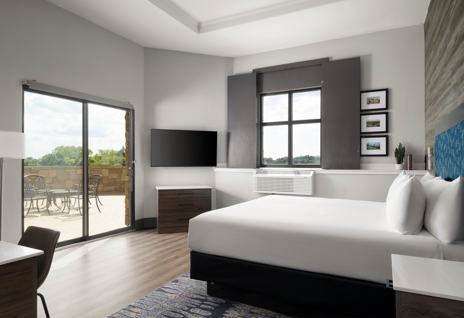 Kansas CIty Oread rm417 king terrace.JPG