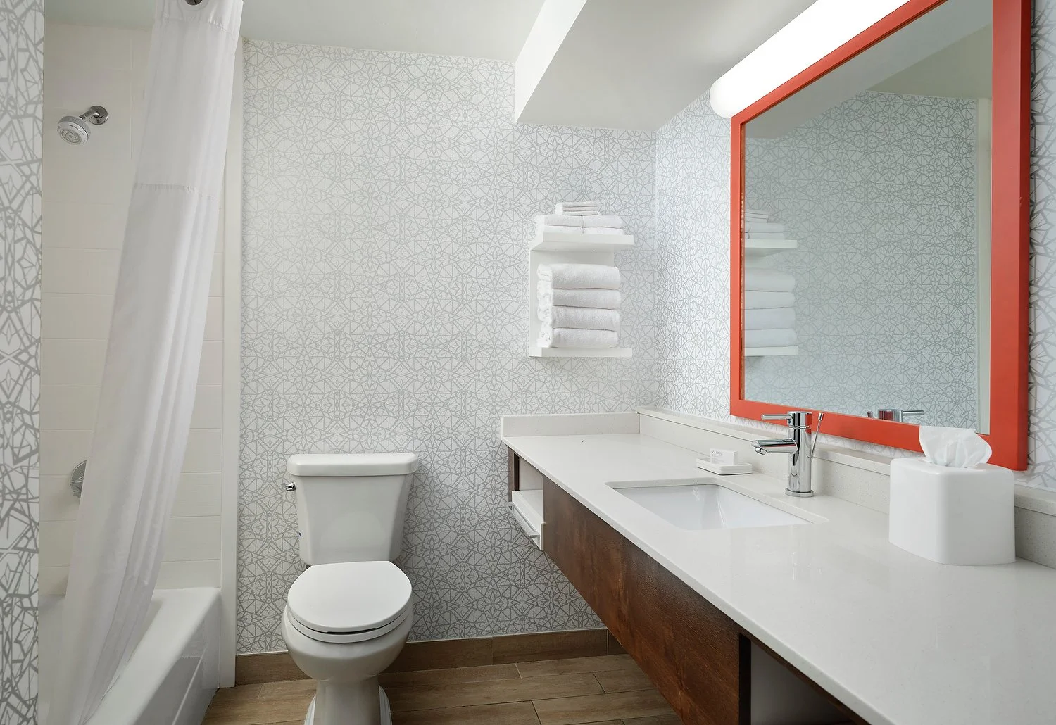Meridian Hampton Inn rm101 bath tub.JPG