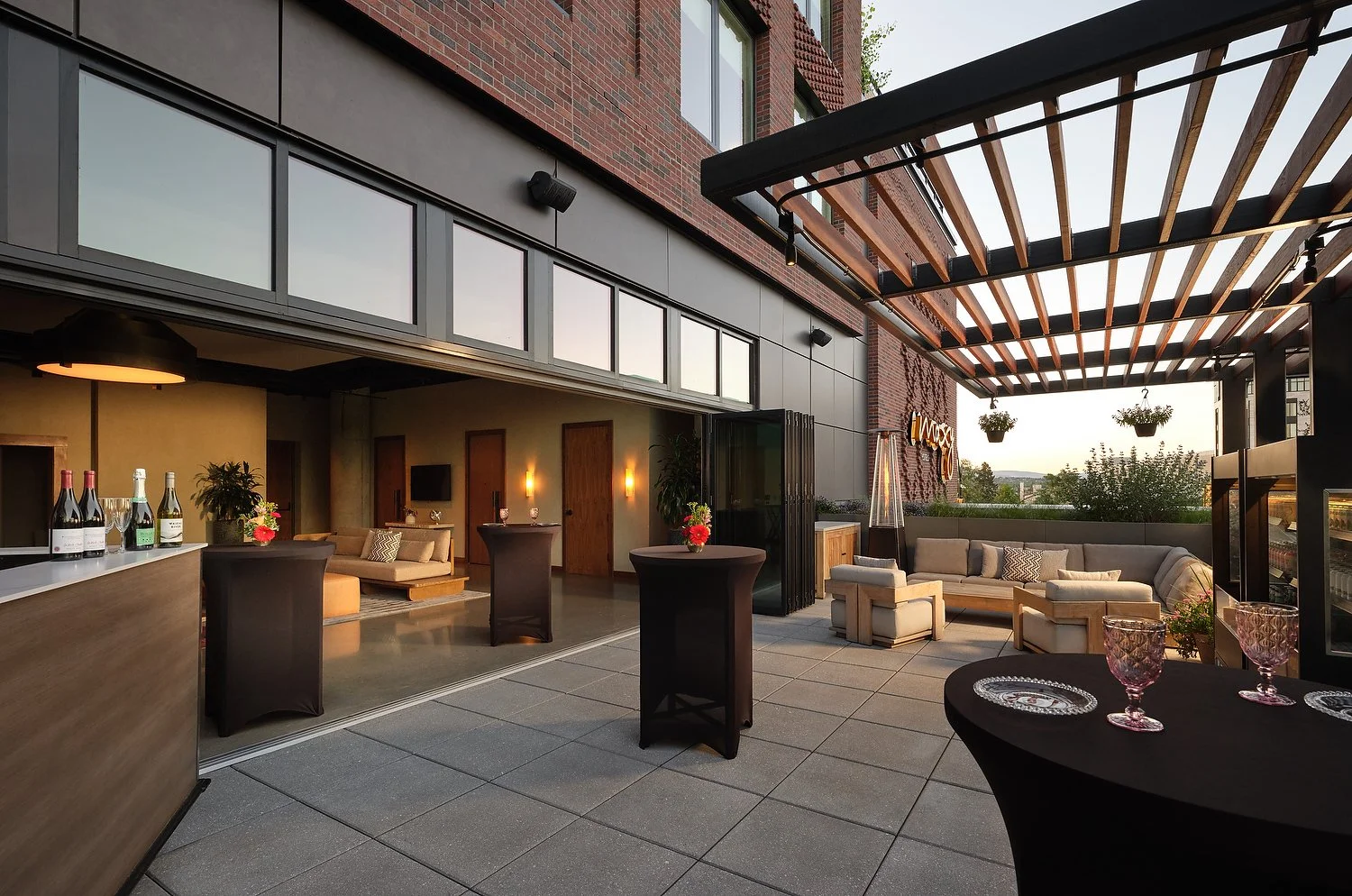 boulder moxy raw53809.JPG