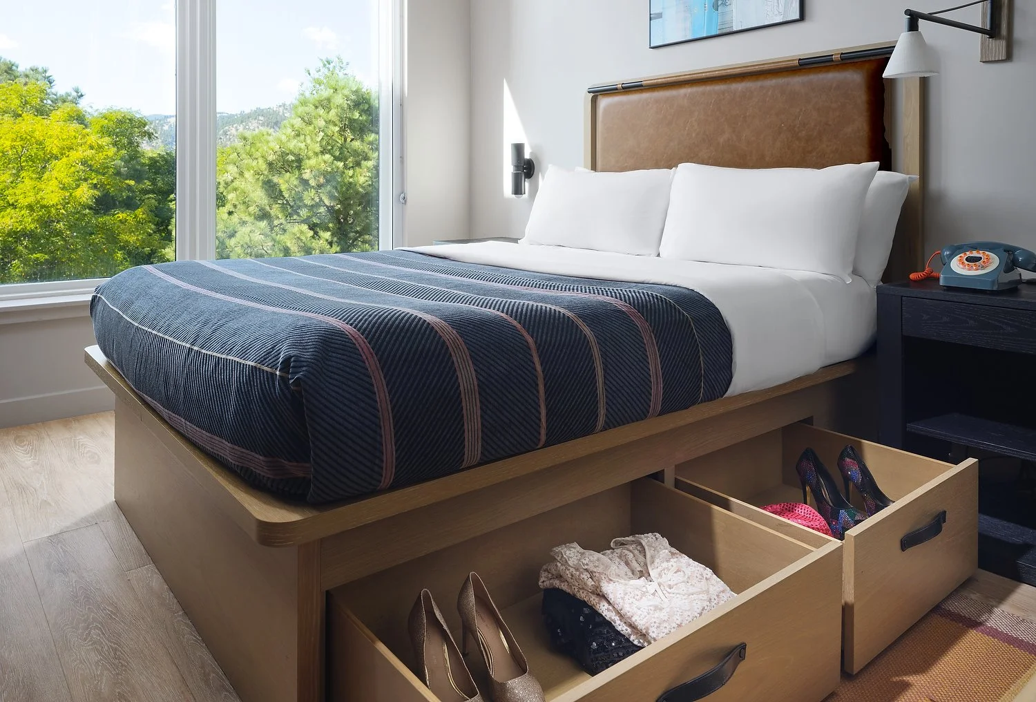 boulder moxy raw53632.JPG