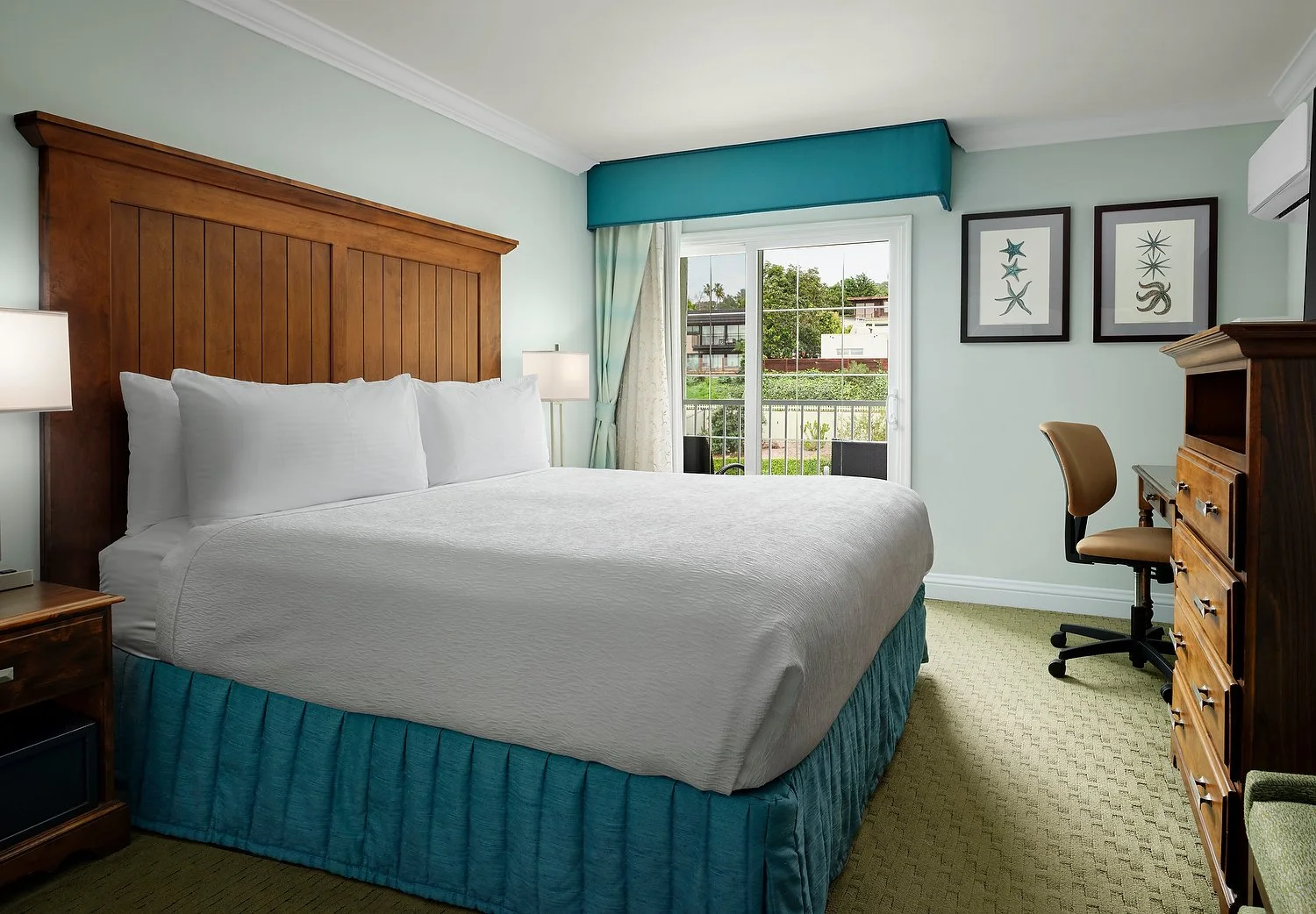 BEST WESTERN PREMIER DEL MAR room 309 king garden view.JPG