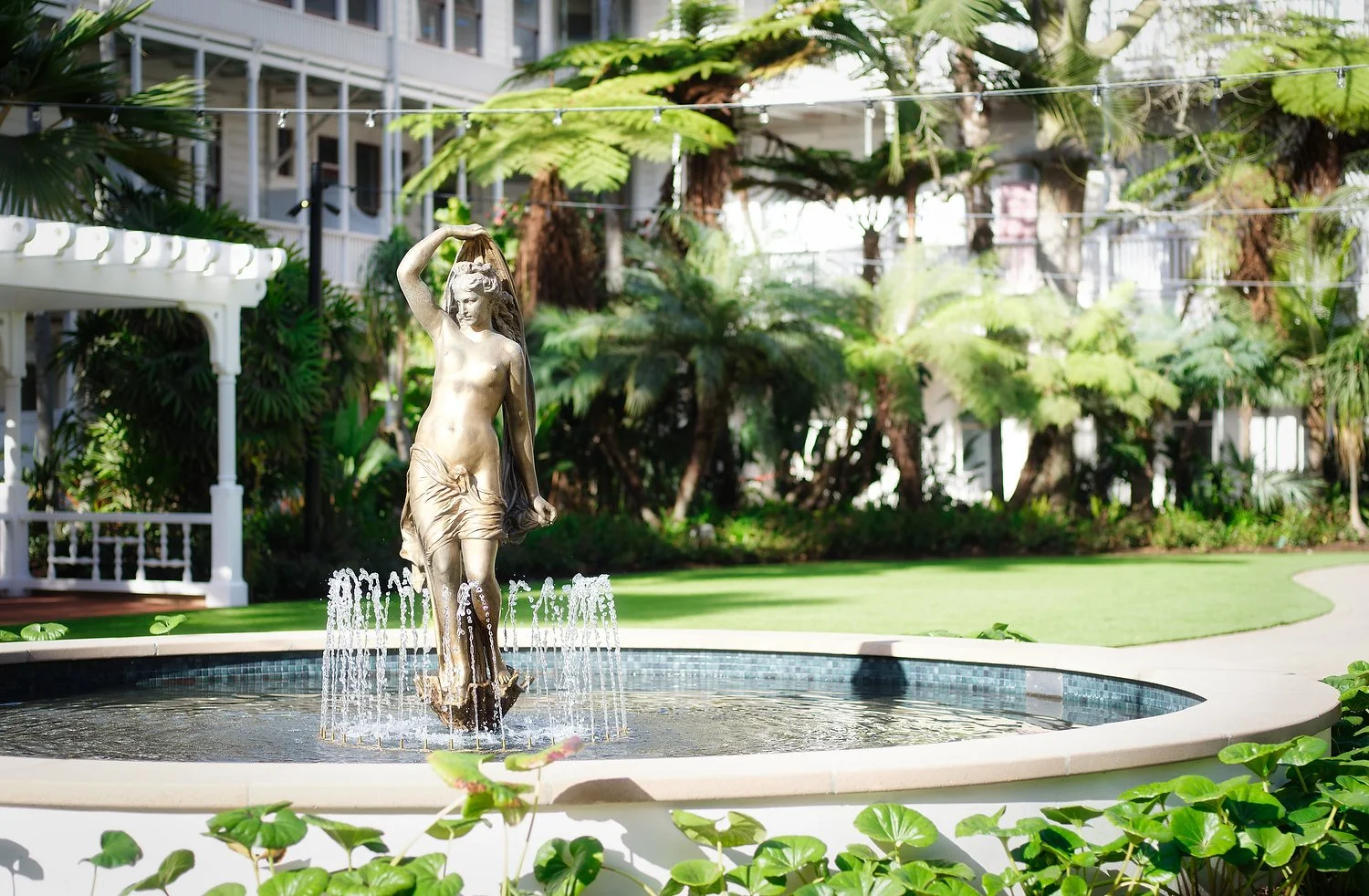 Hotel Del Coronado fountainA.JPEG