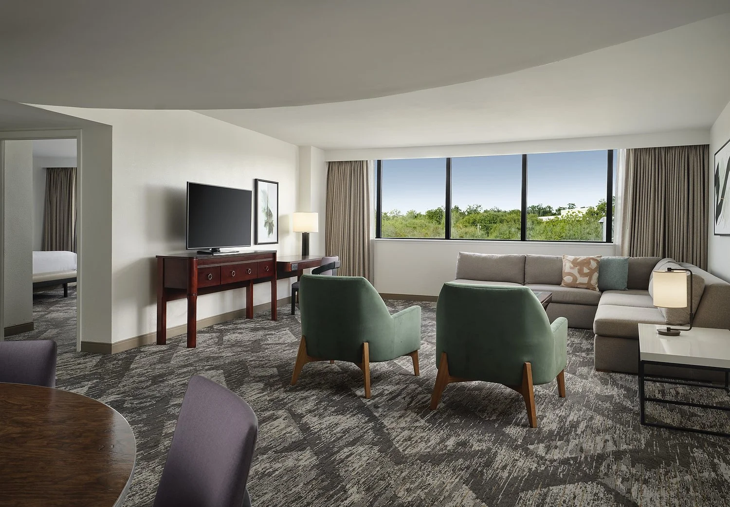 SH_TPAEA_room435_ 1BRpenthouse_wideV1.JPG