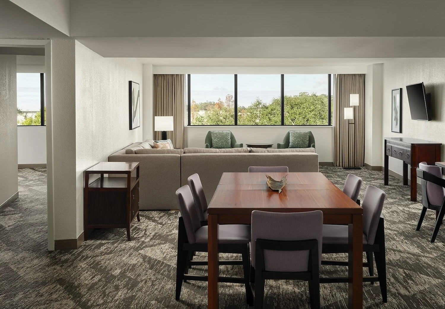 SH_TPAEA_room445_ 2BRpenthouse_suite.JPG