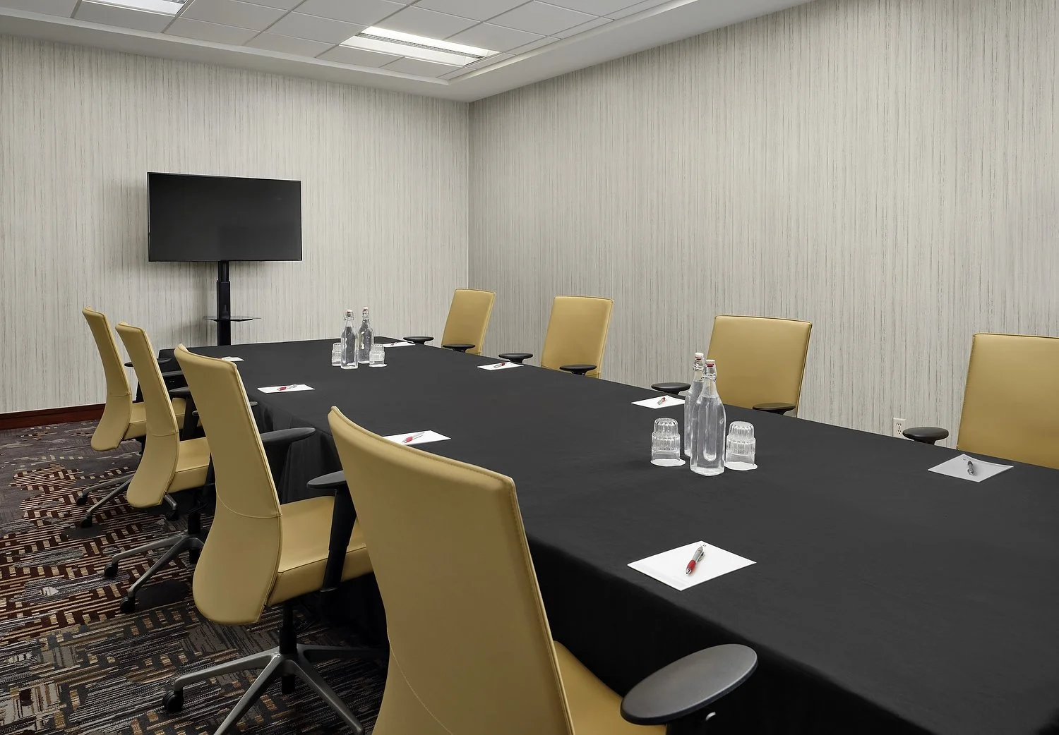 MH_MSPNW_conference_room_d.JPG