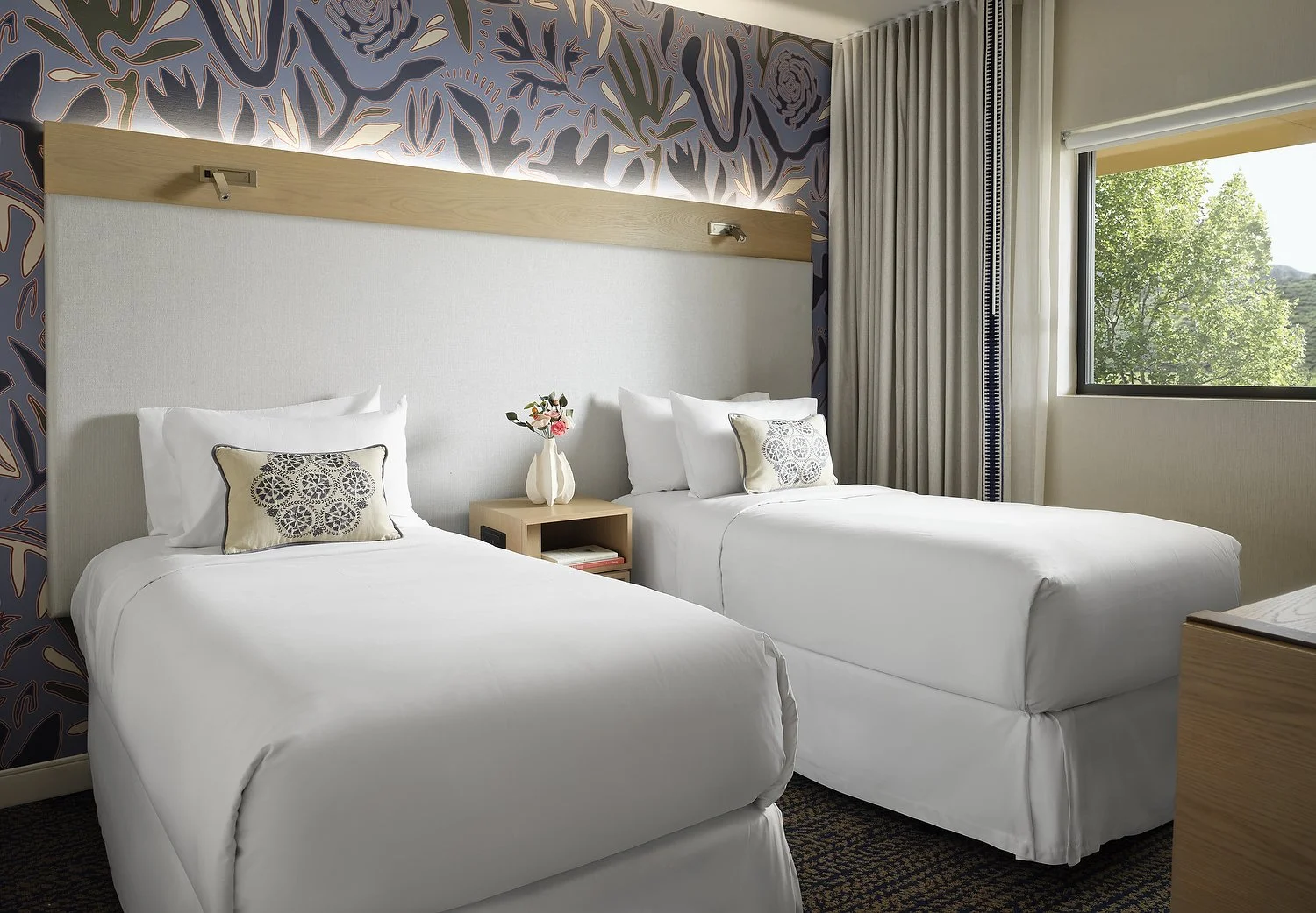 HOTEL SOLEA room 4104 family suite W patio kids bedroom.JPG