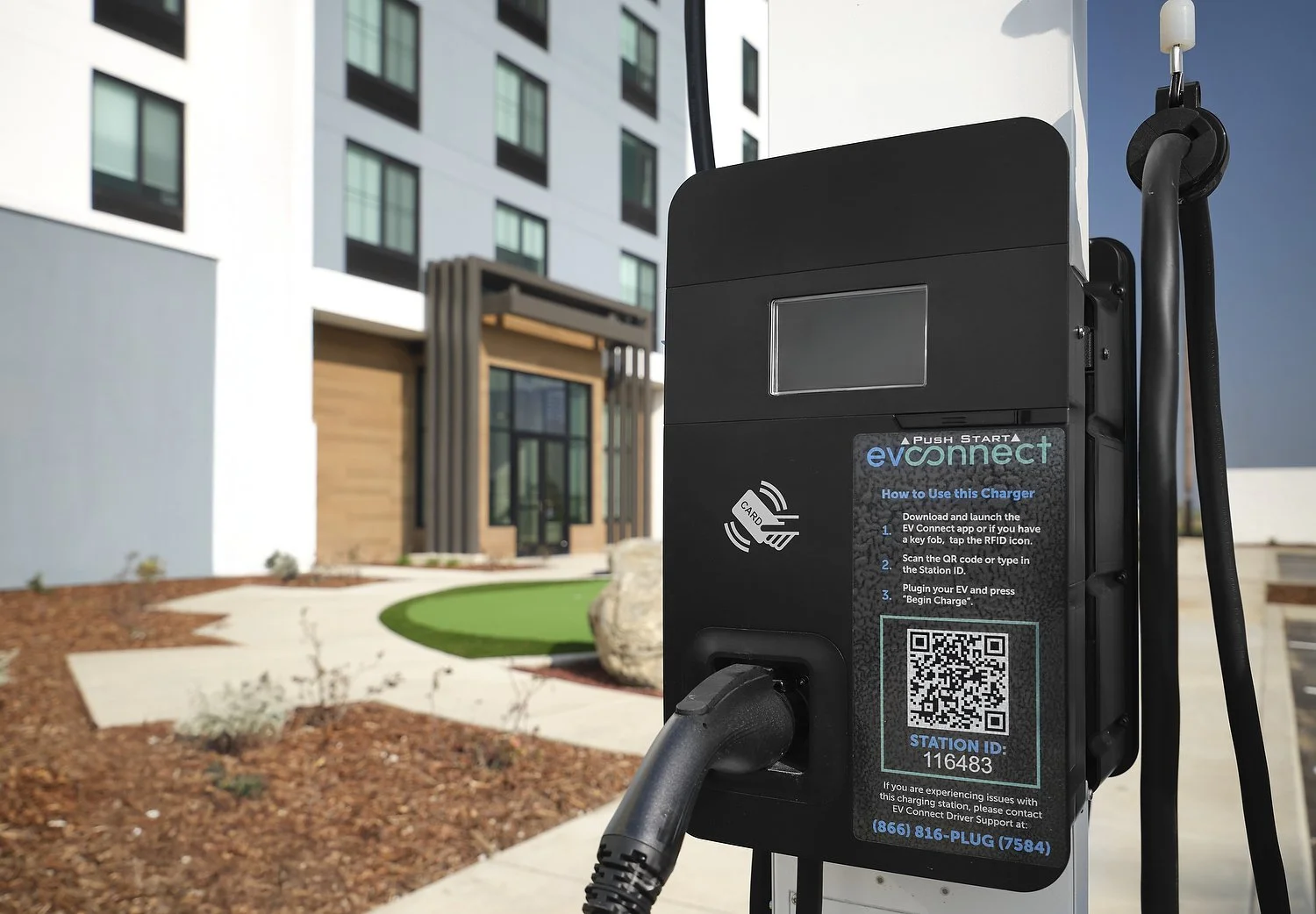 Merced HGI EV charger.JPG
