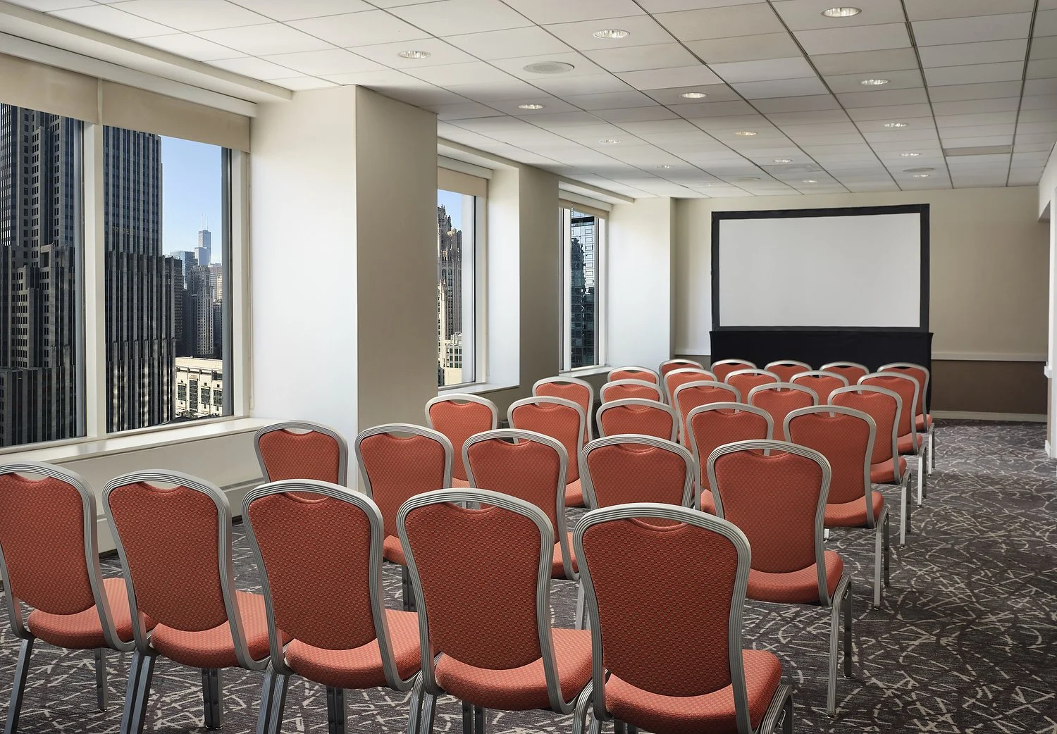 Embassy Suites Mississippi River North theater v3.JPG