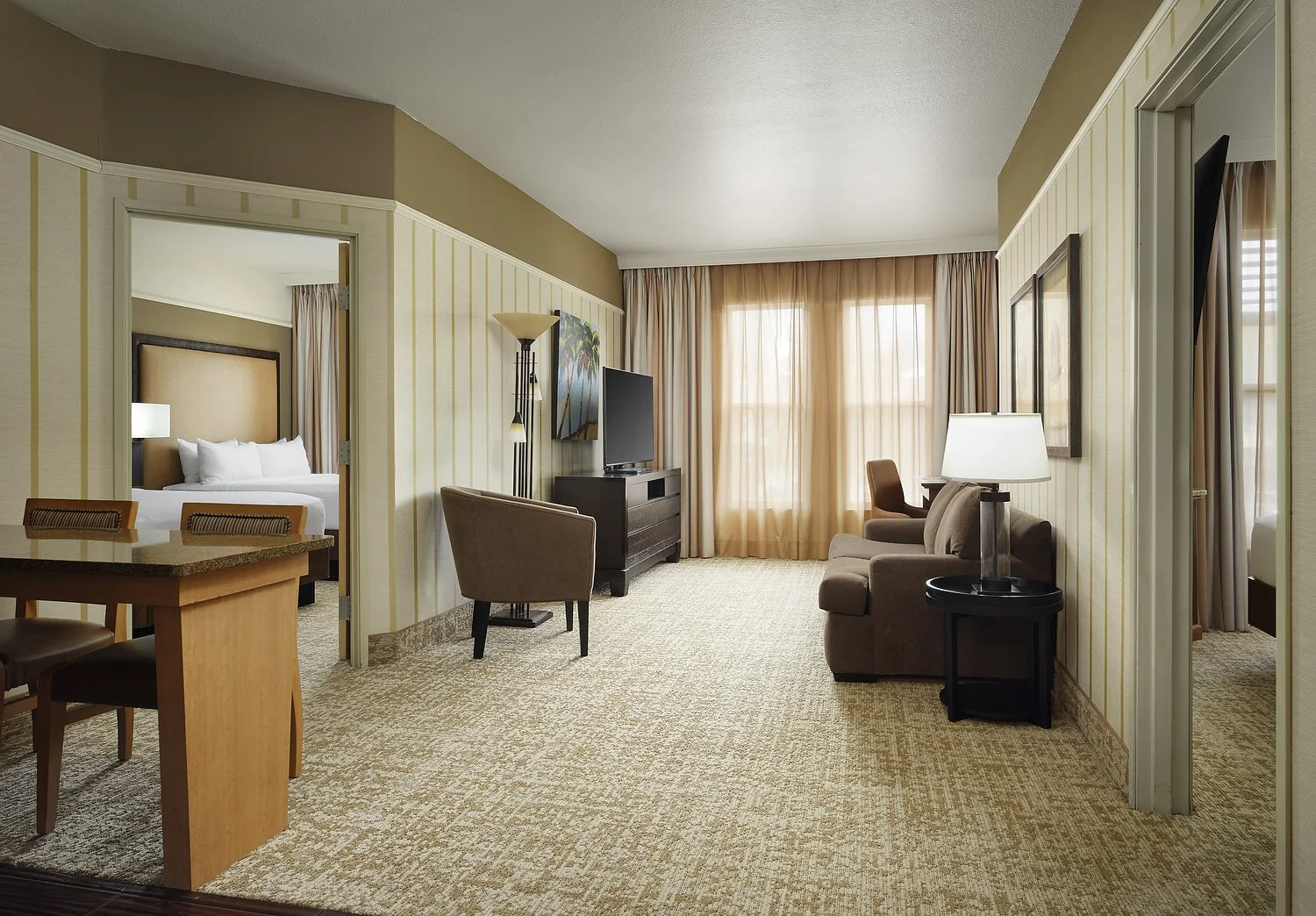 PHOENIX SONESTA room 233 2 BDRM 1K 2q suite.JPG