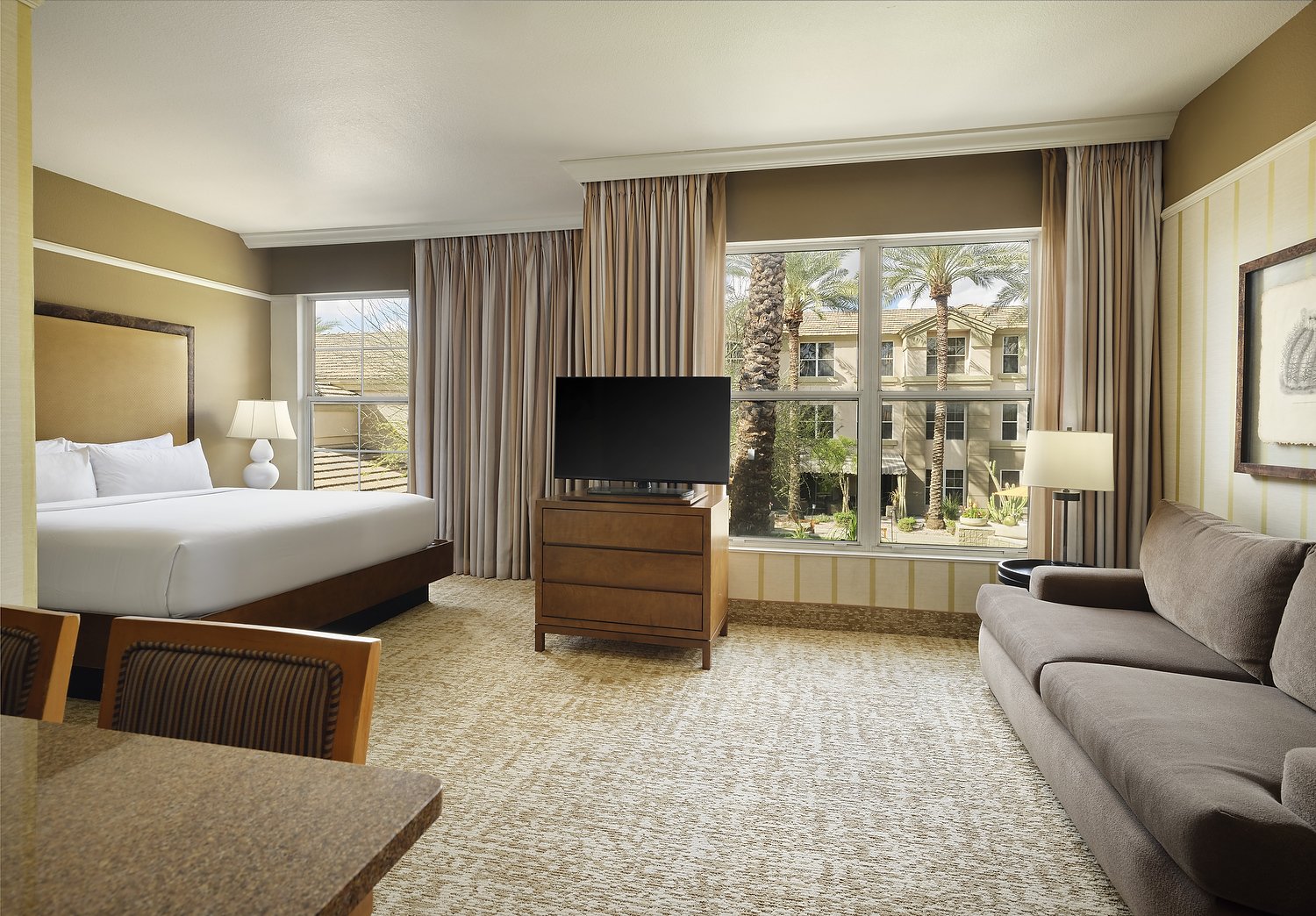 PHOENIX SONESTA room 268 studio king courtyard view v2.JPG