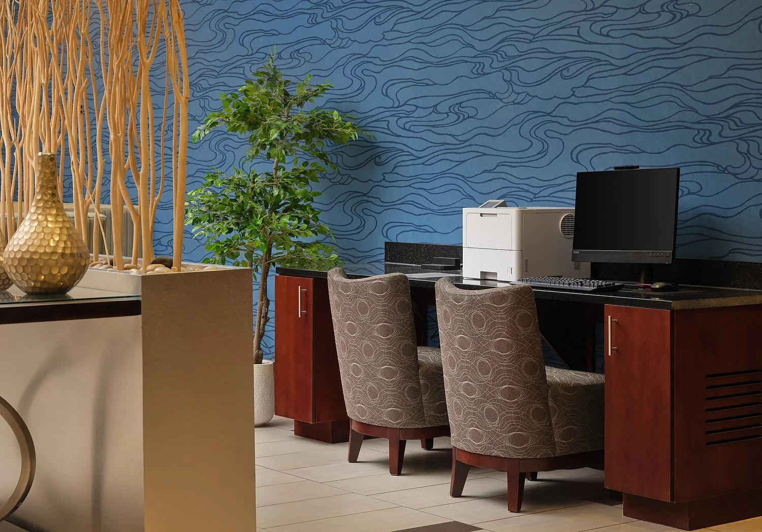 business centerV1.JPG