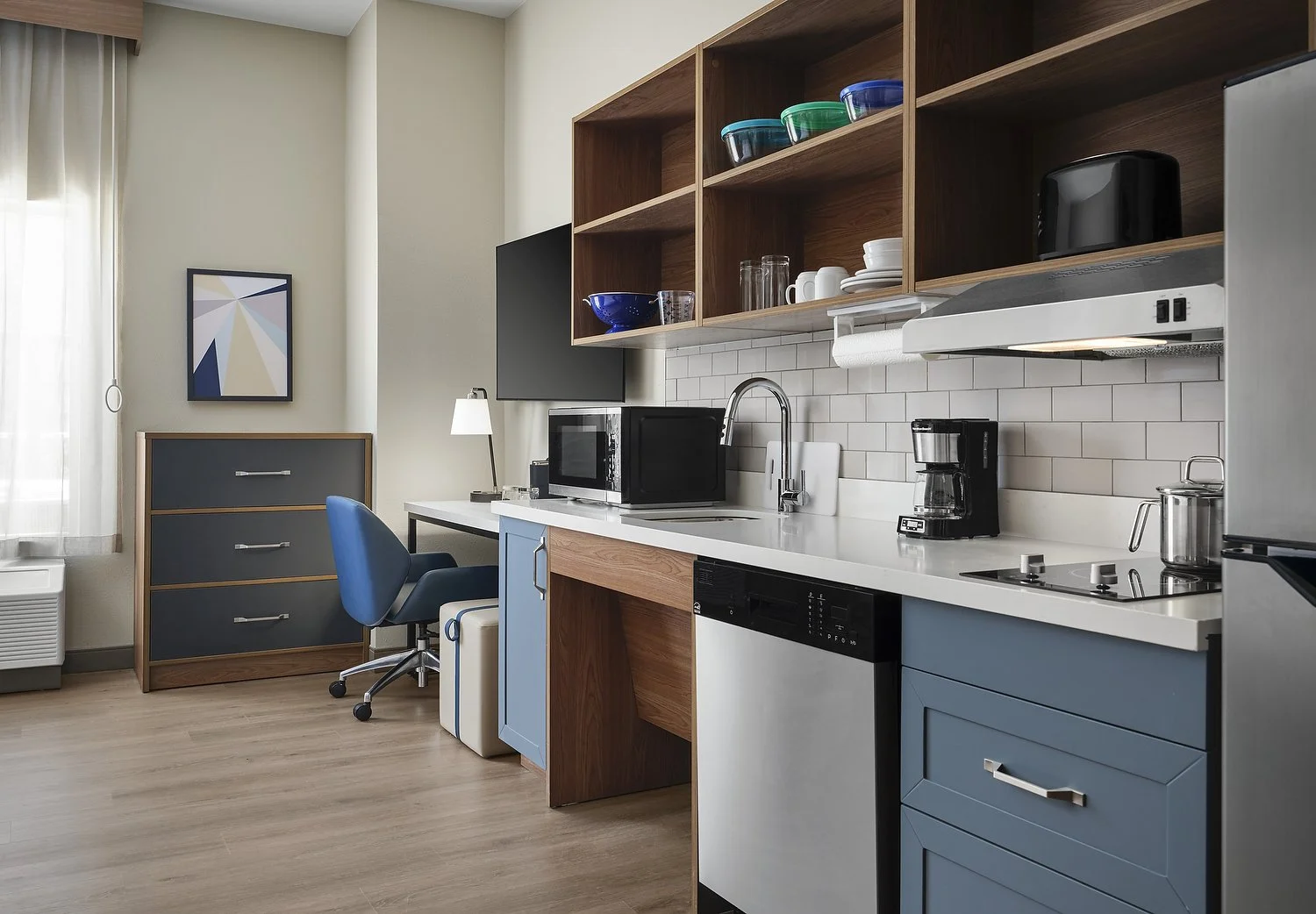 mobile candlewood room 109 ADA kitchen.JPG