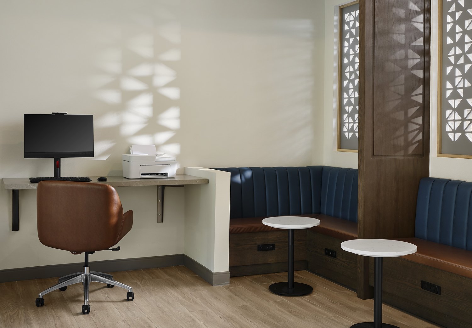 Mobile Candlewood Suites business center.JPG