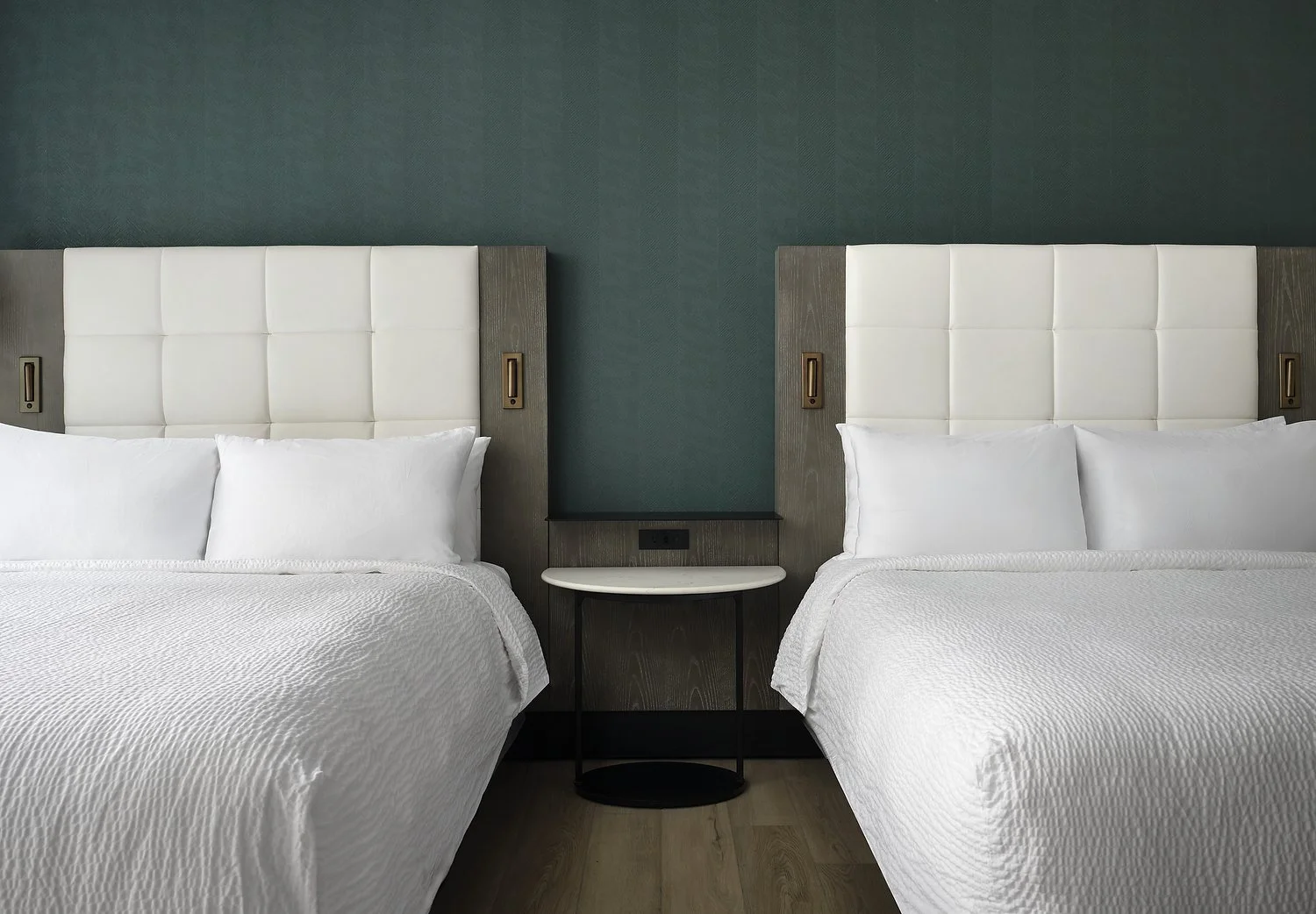 Tempo Nashville room 1136 ADA 2 queen headboard.JPG