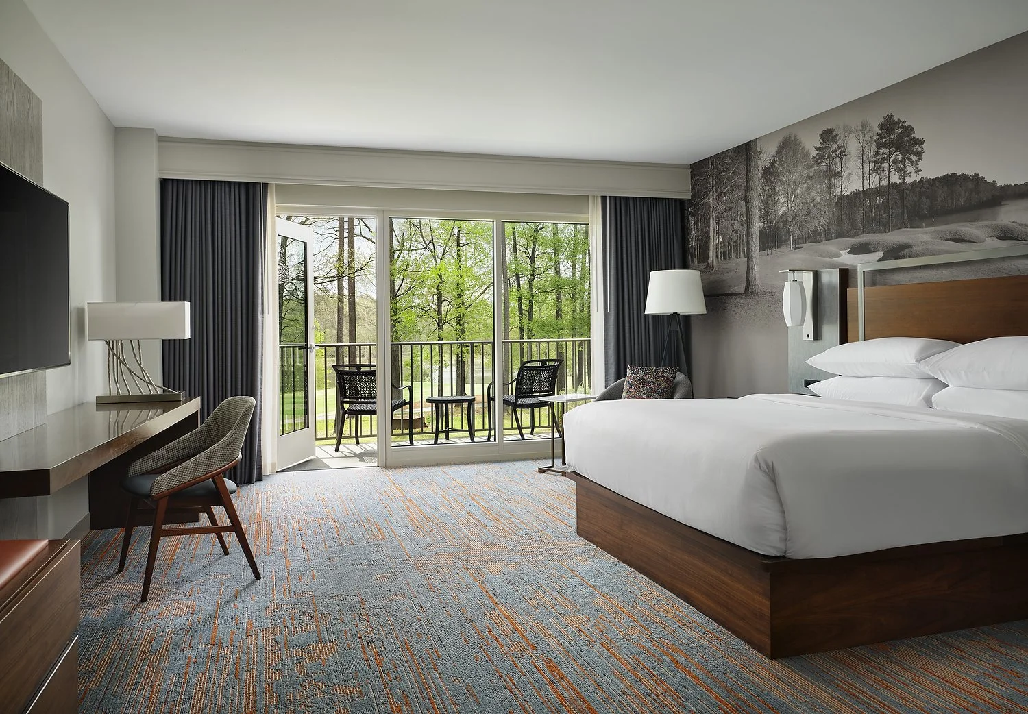 MH_MARSHA_auburn 123 ada king light on deck.TIF.JPG