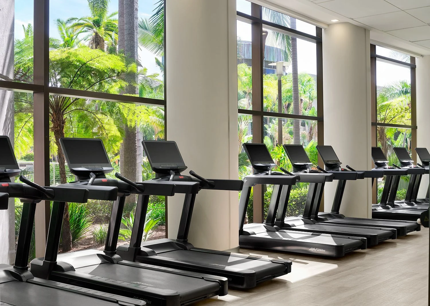 marriott marquis fitness center 1 v2a (Edited).JPEG