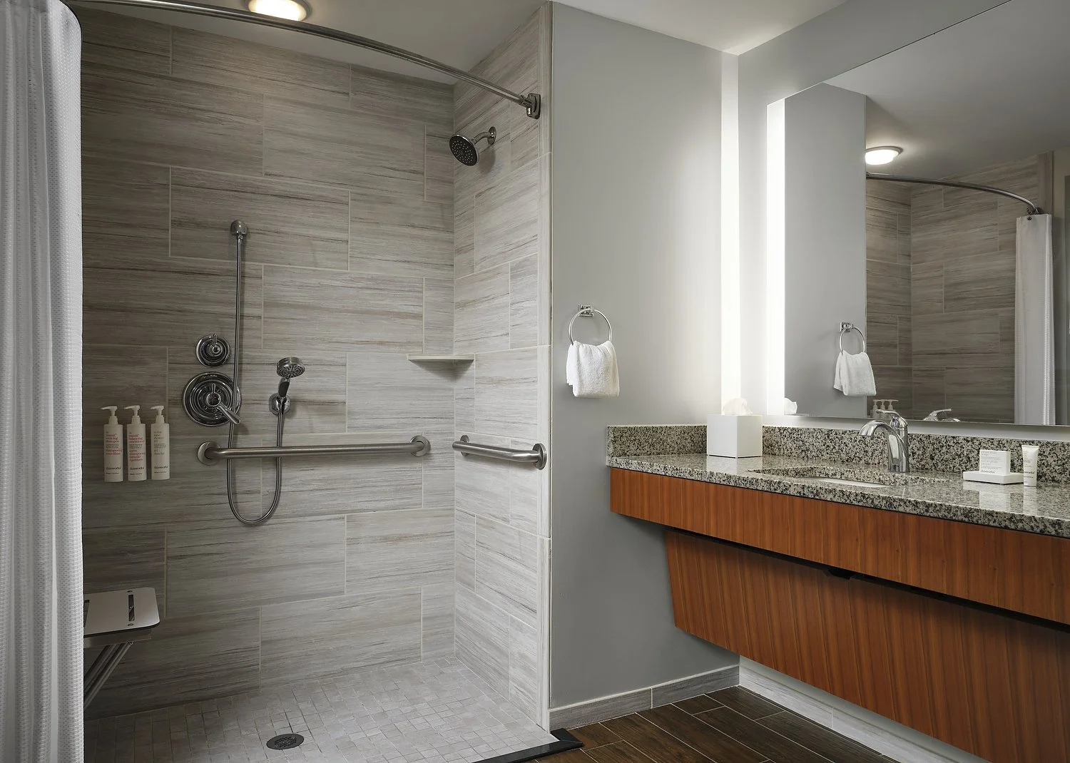 MH_MARSHA_Auburn marriott room 123 ADA BATH ROLL_INN v2.tif.JPG