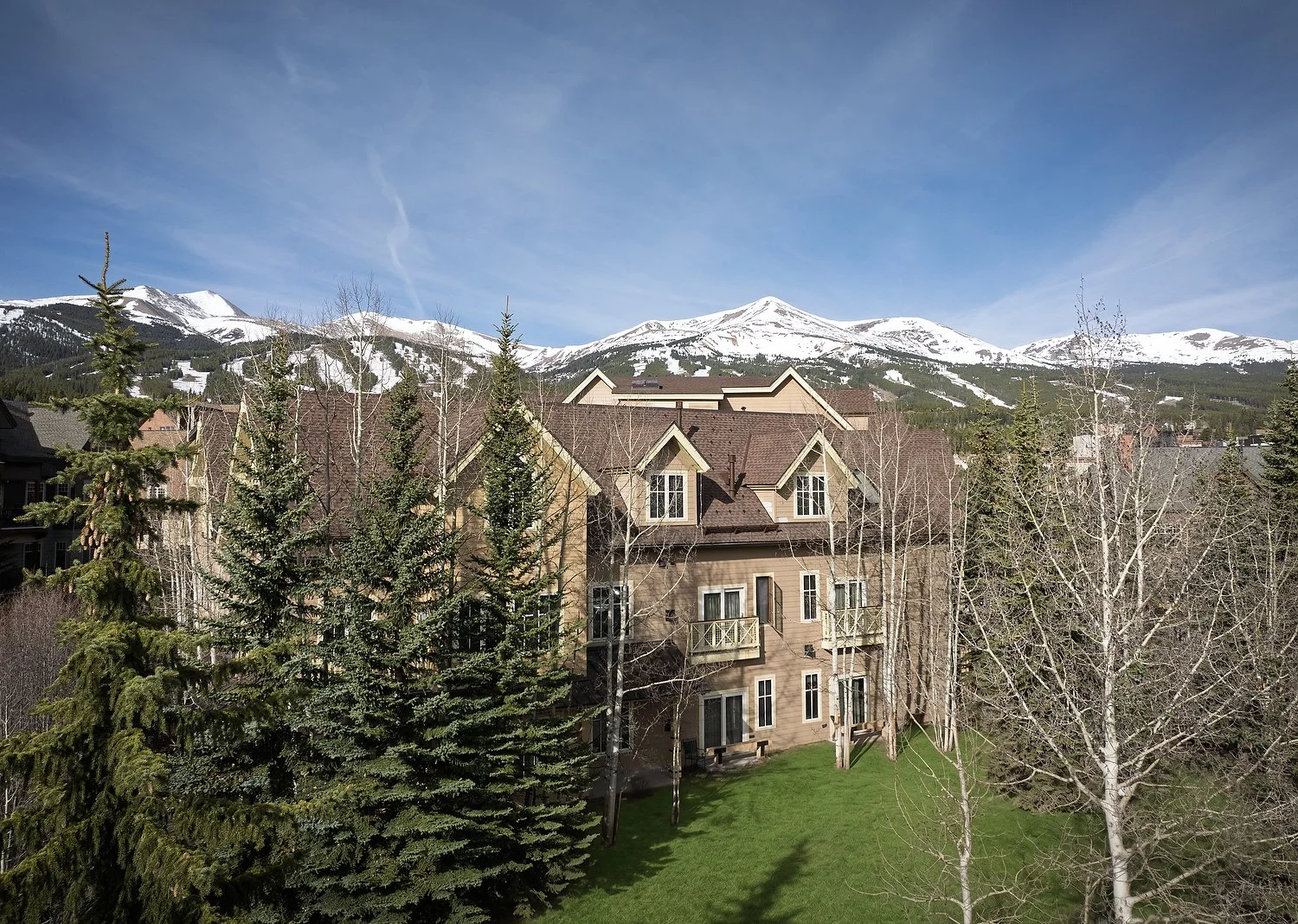 Breckendridge Residences at Main Street Station exterior 2.JPG
