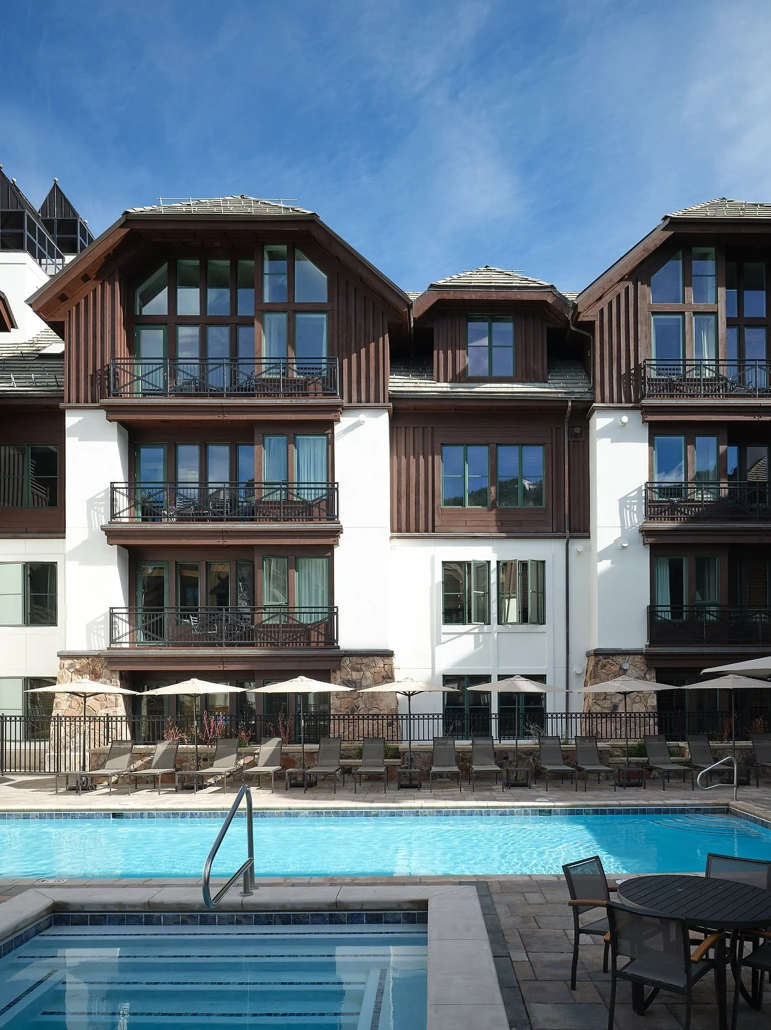 Beaver Creek Mountain lodge pool.JPG