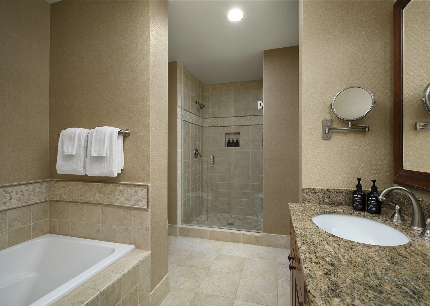 Beaver Creek Mountain lodge rm438 3bdrm villa master bath.JPG