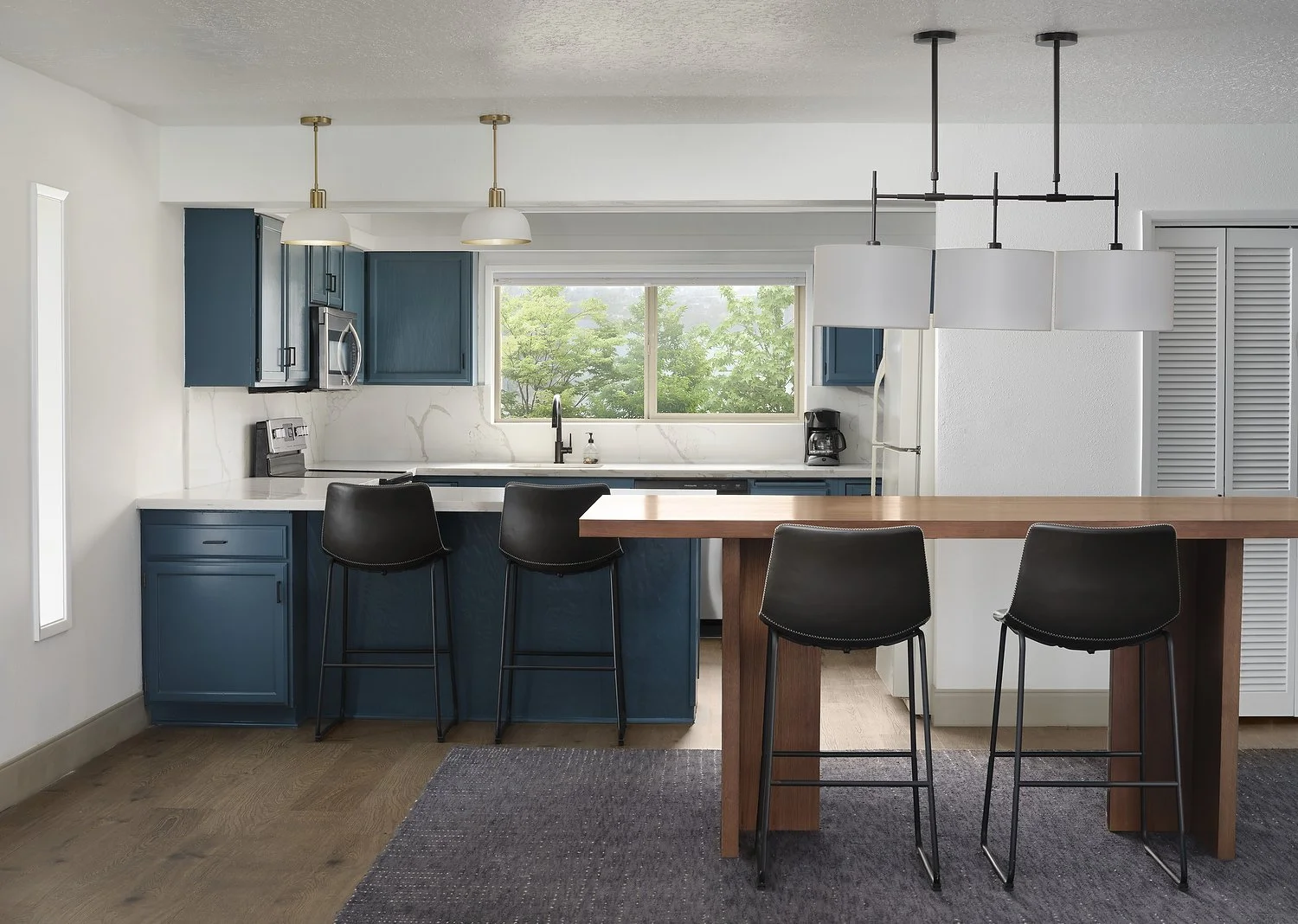 Starfish Manor Beach house kitchen 2.JPG