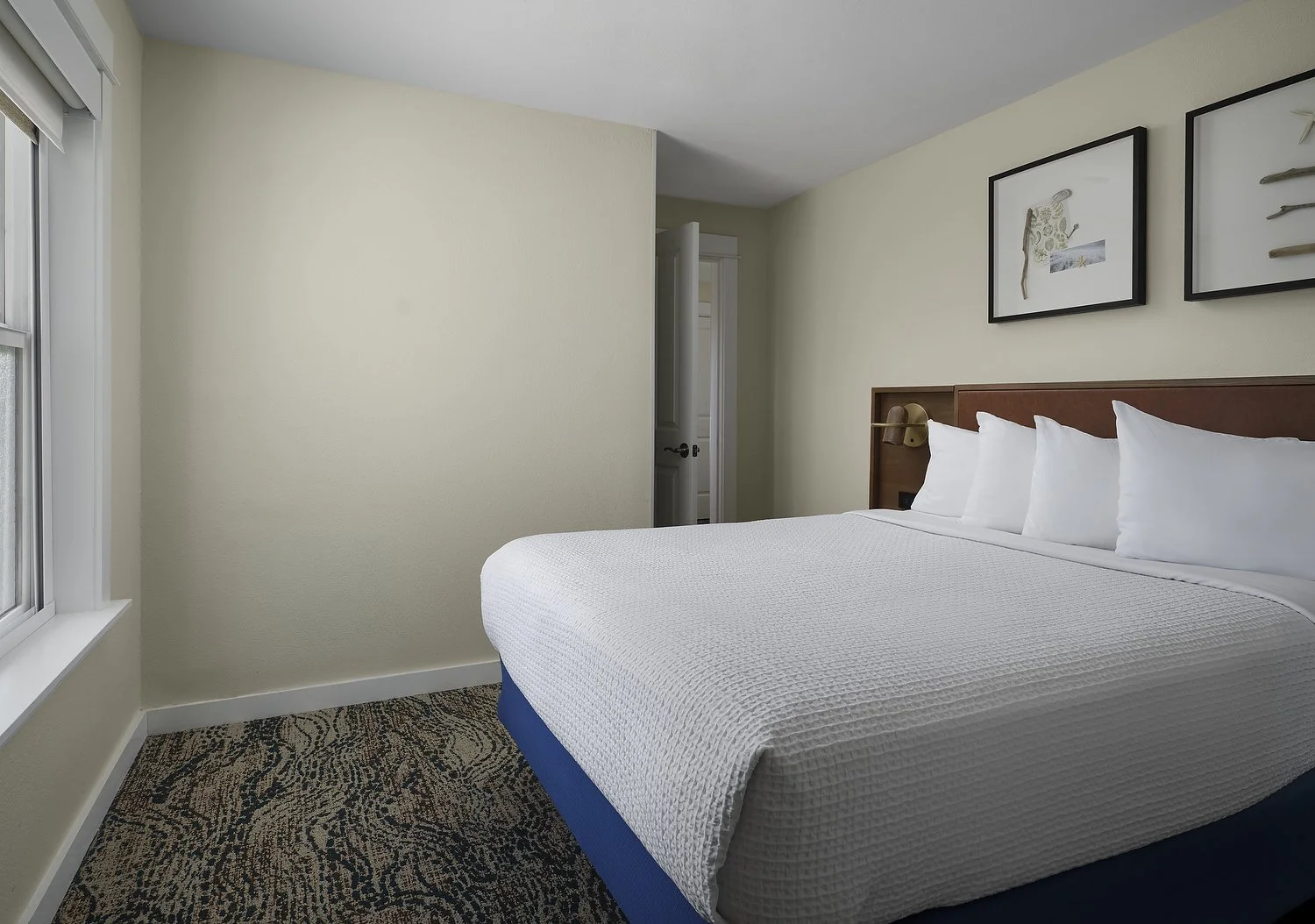 Starfish Manor room 201 pacific suite 2 nd bedroom.JPG