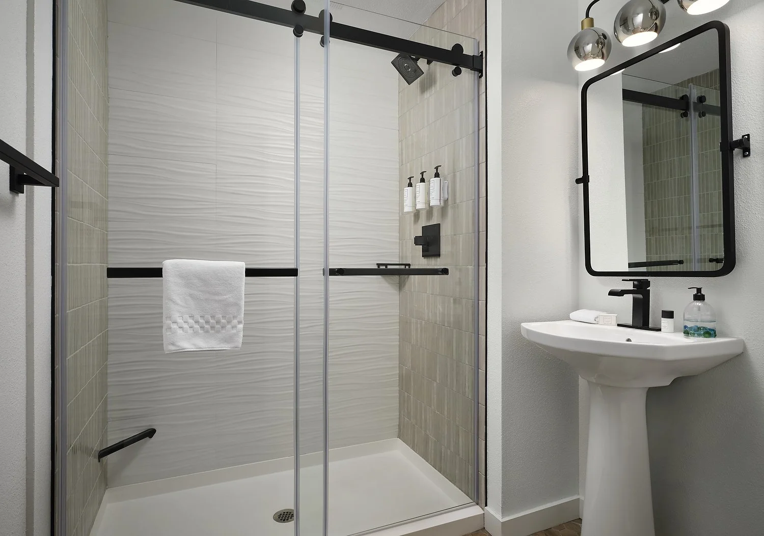 Starfish Manor room 404 bella suite bath.JPG
