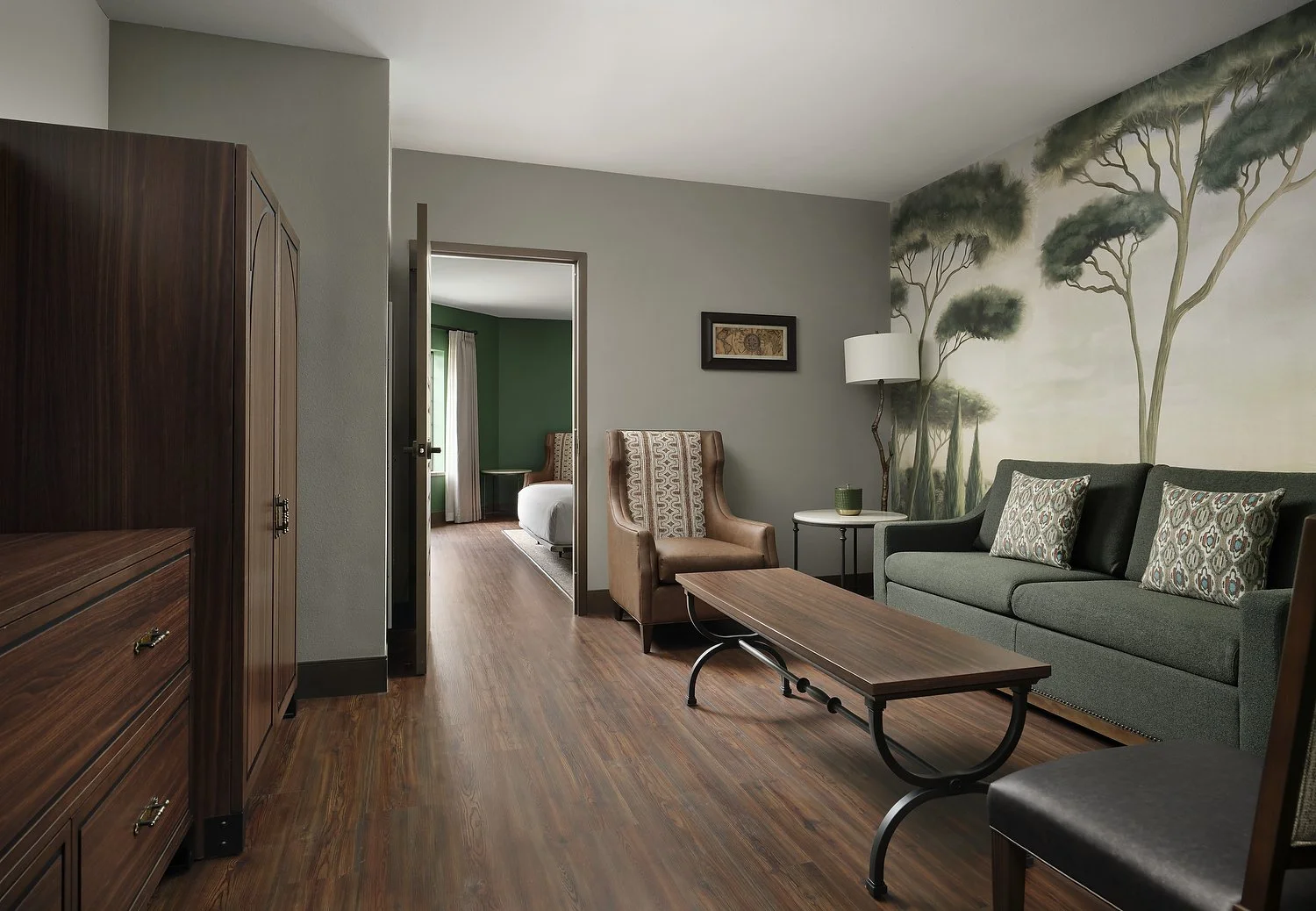 Dellshire room 1202 king w bunks living.JPG