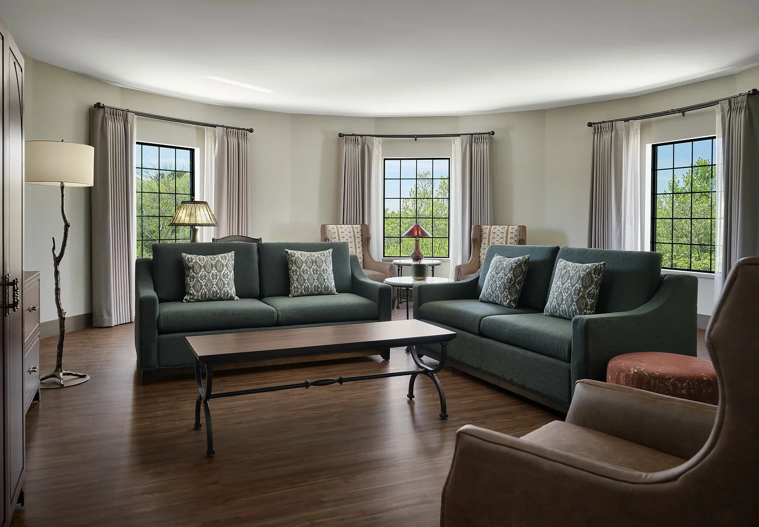 Dellshire room 3134 duke suite spire living.JPG
