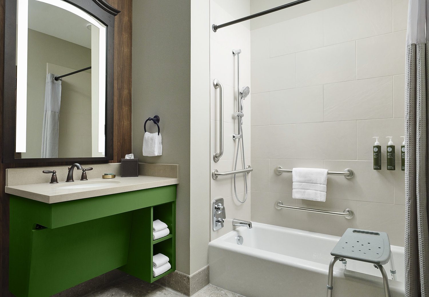 Dellshire room 4216 duke suite ADA TUB.JPG
