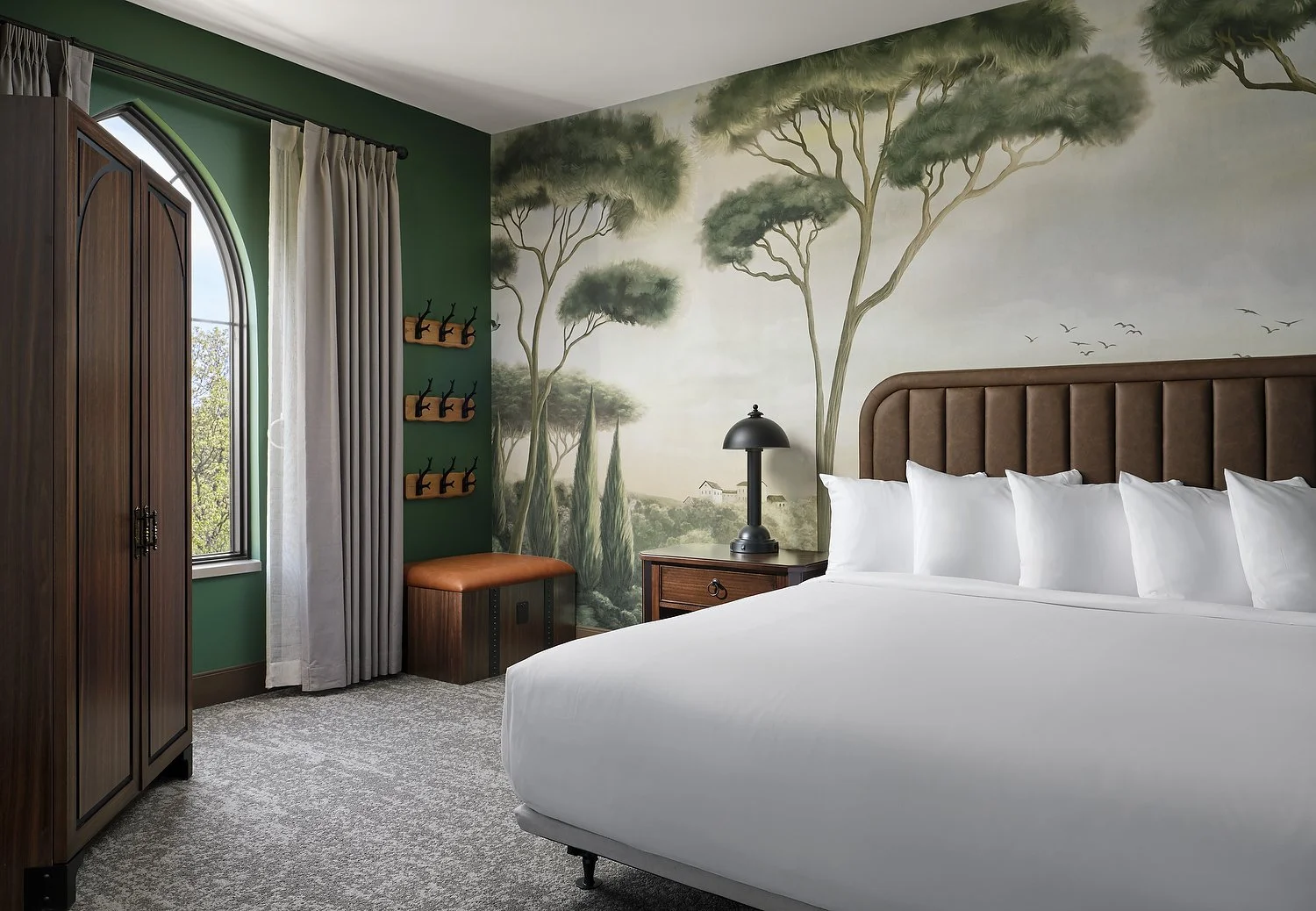 Dellshire room 4312 gatehouse suite bedroom 1 v2.JPG