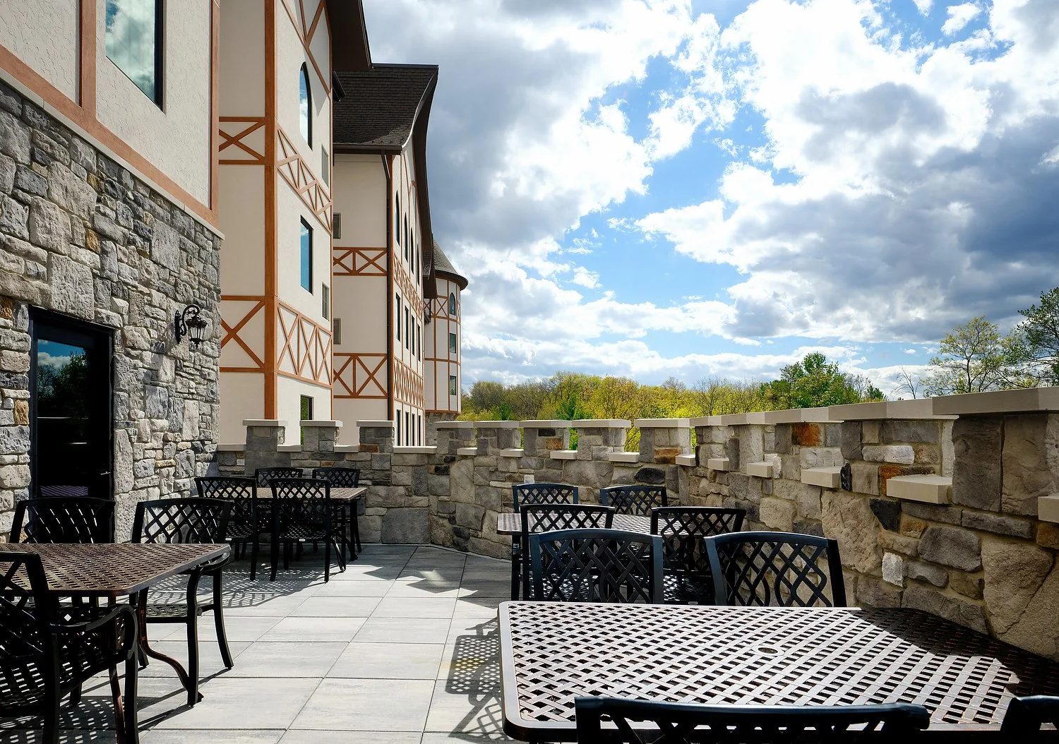 Dellshire Thirsty Dragon patio.JPEG