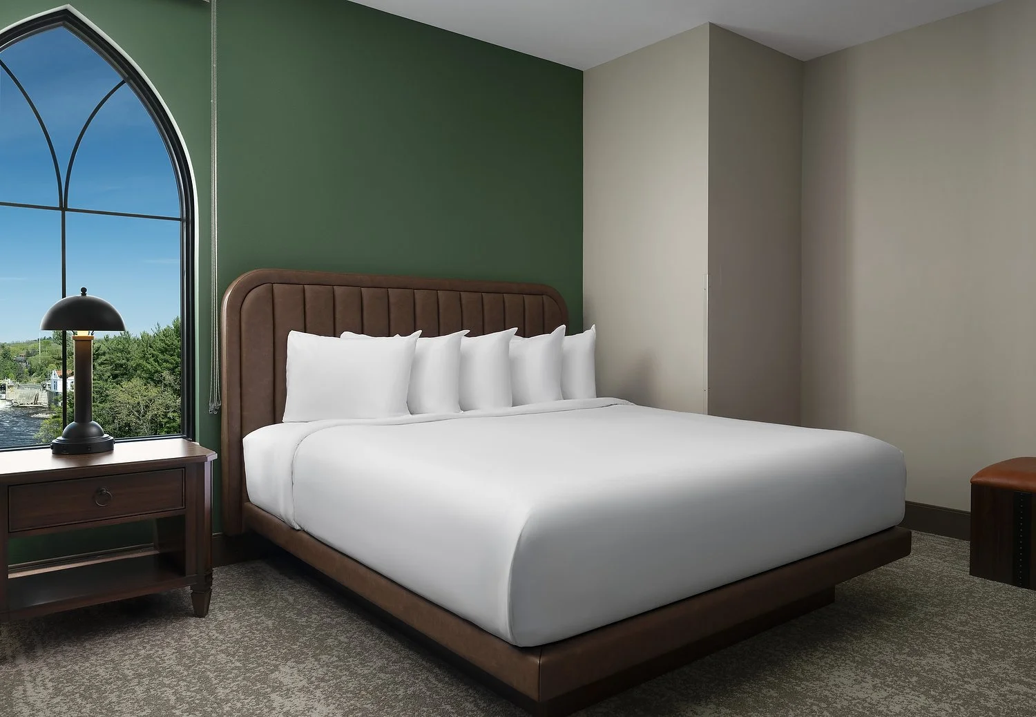 wisconsin Dellshire - Room 4216 - Duke Suite Bedroom 2.1.JPG