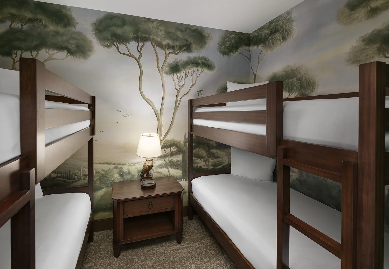 wisconsin Dellshire - Room 4216 - Duke Suite Bunks.JPG