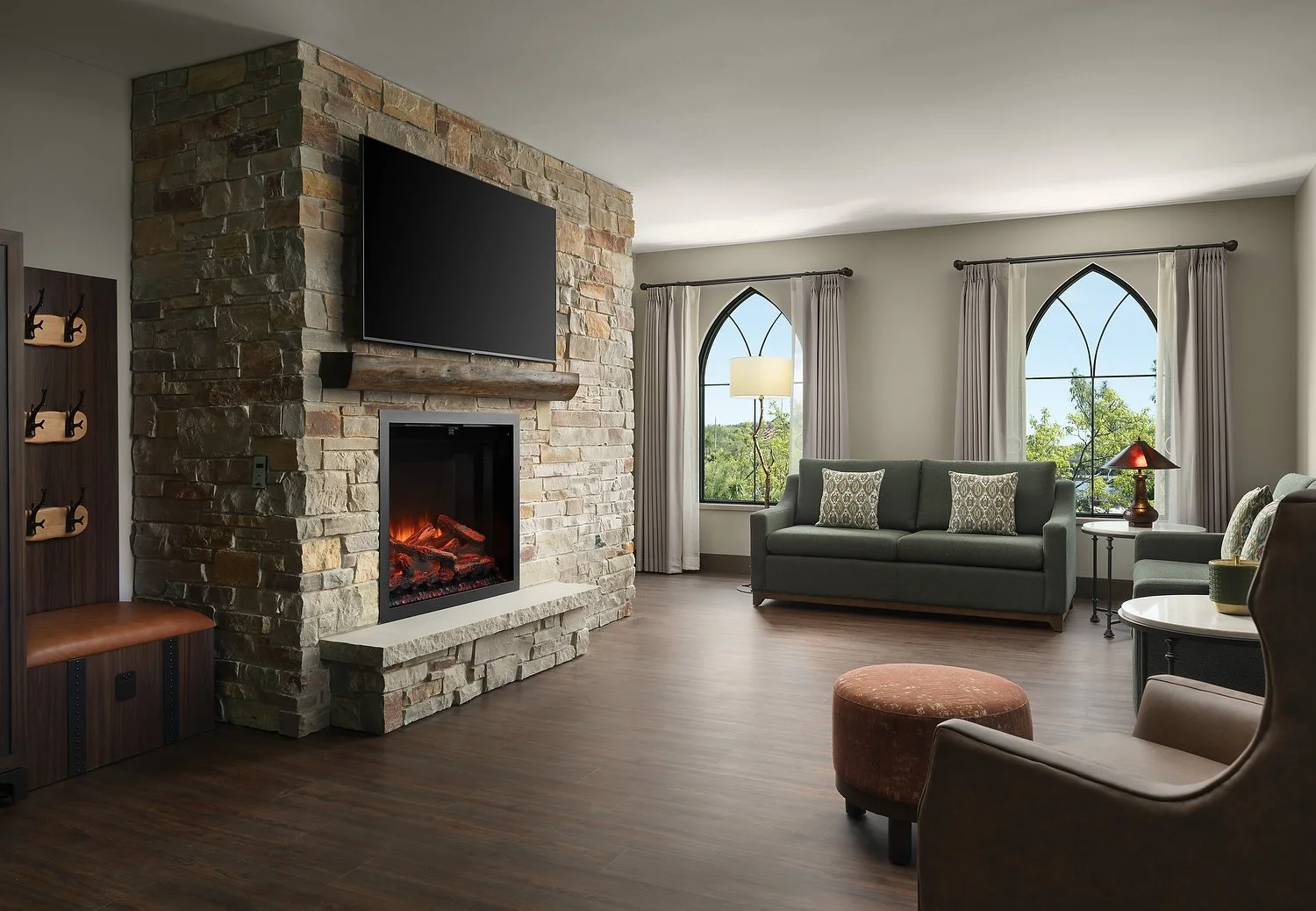 wisconsin Dellshire - Room 4216 - Duke Suite Living1.JPG