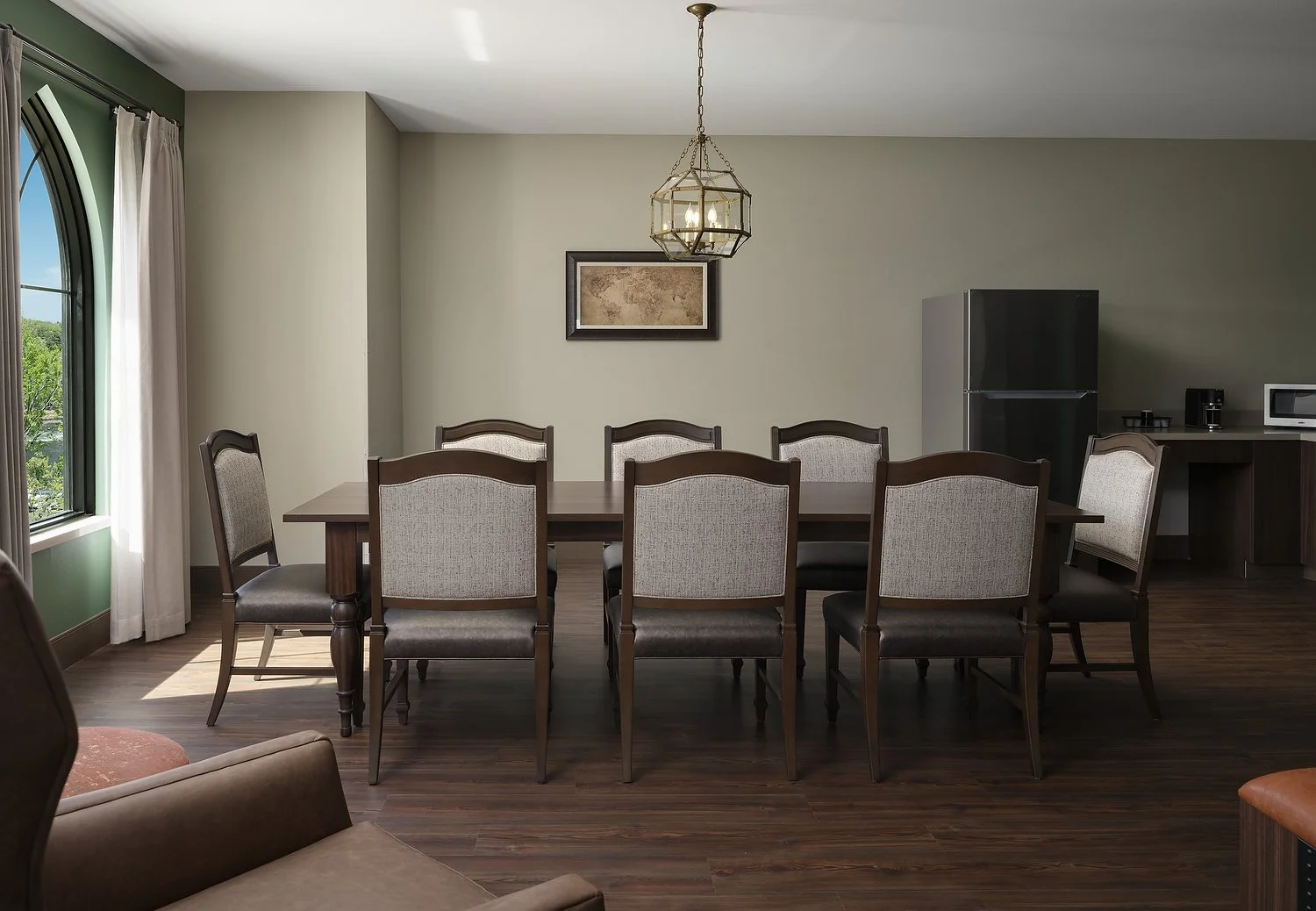 wisconsin Dellshire - Room 4217 - Queens Quarters Dining1.JPG