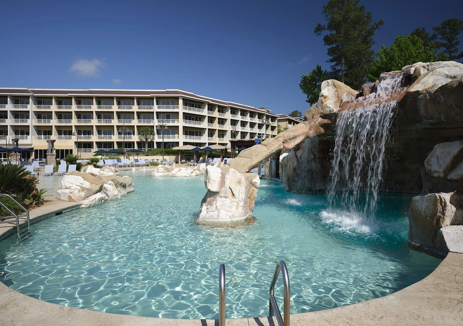 MH_CSGAB_outdoor_pool.JPG