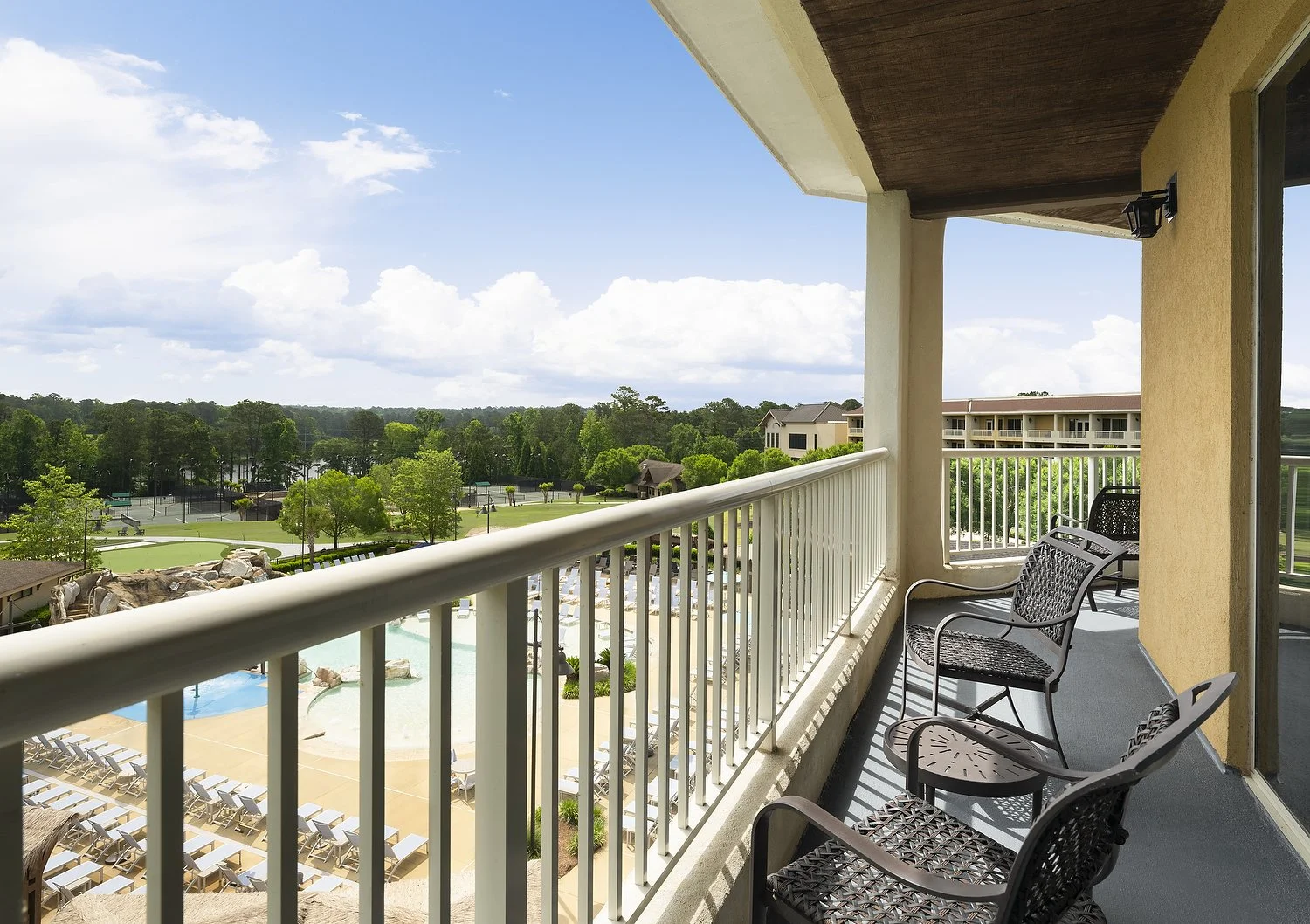MH_CSGAB_rm433_wellness_suite_balcony.JPG