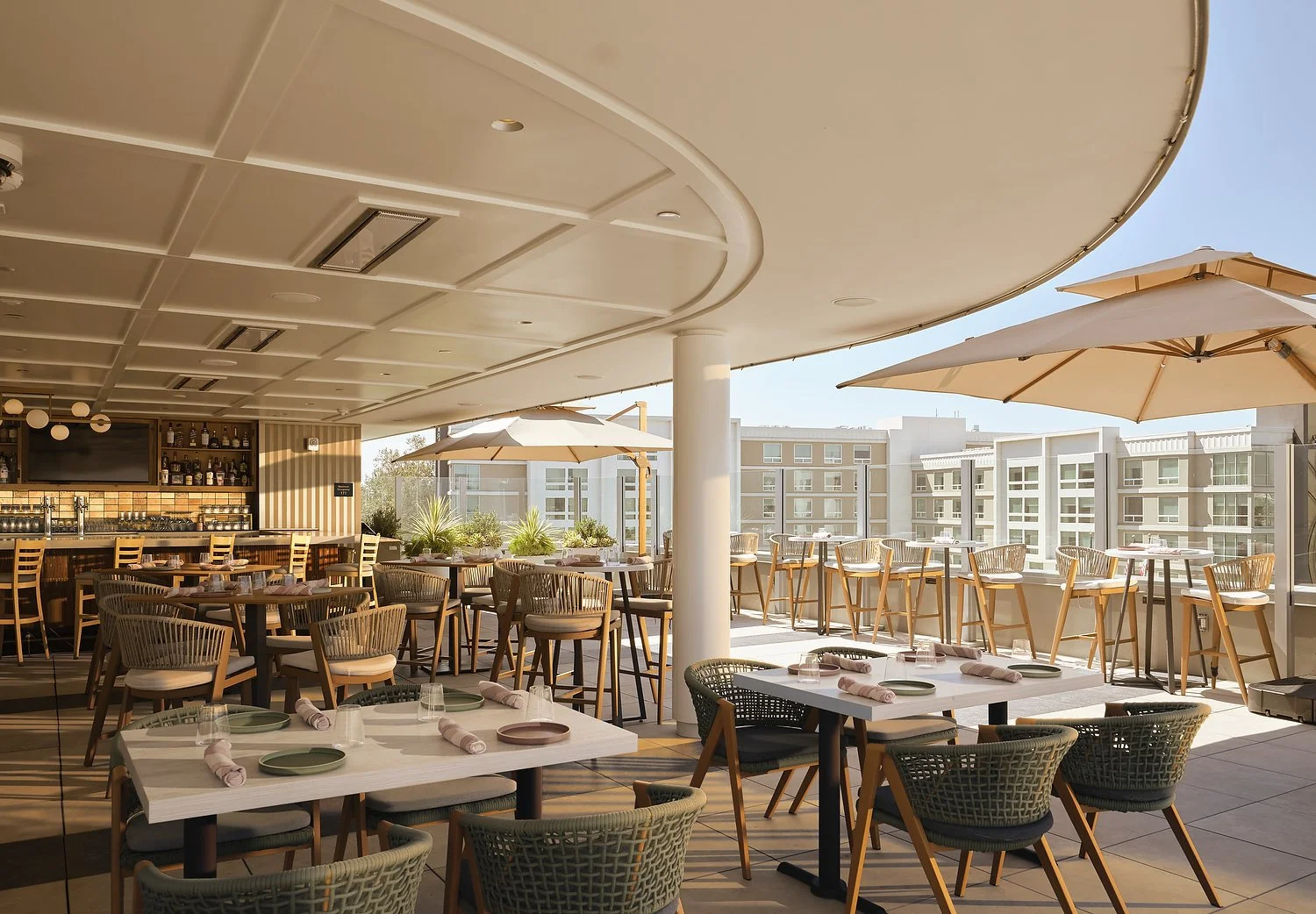 Arcadia Hillton Hipico dining alt.JPG