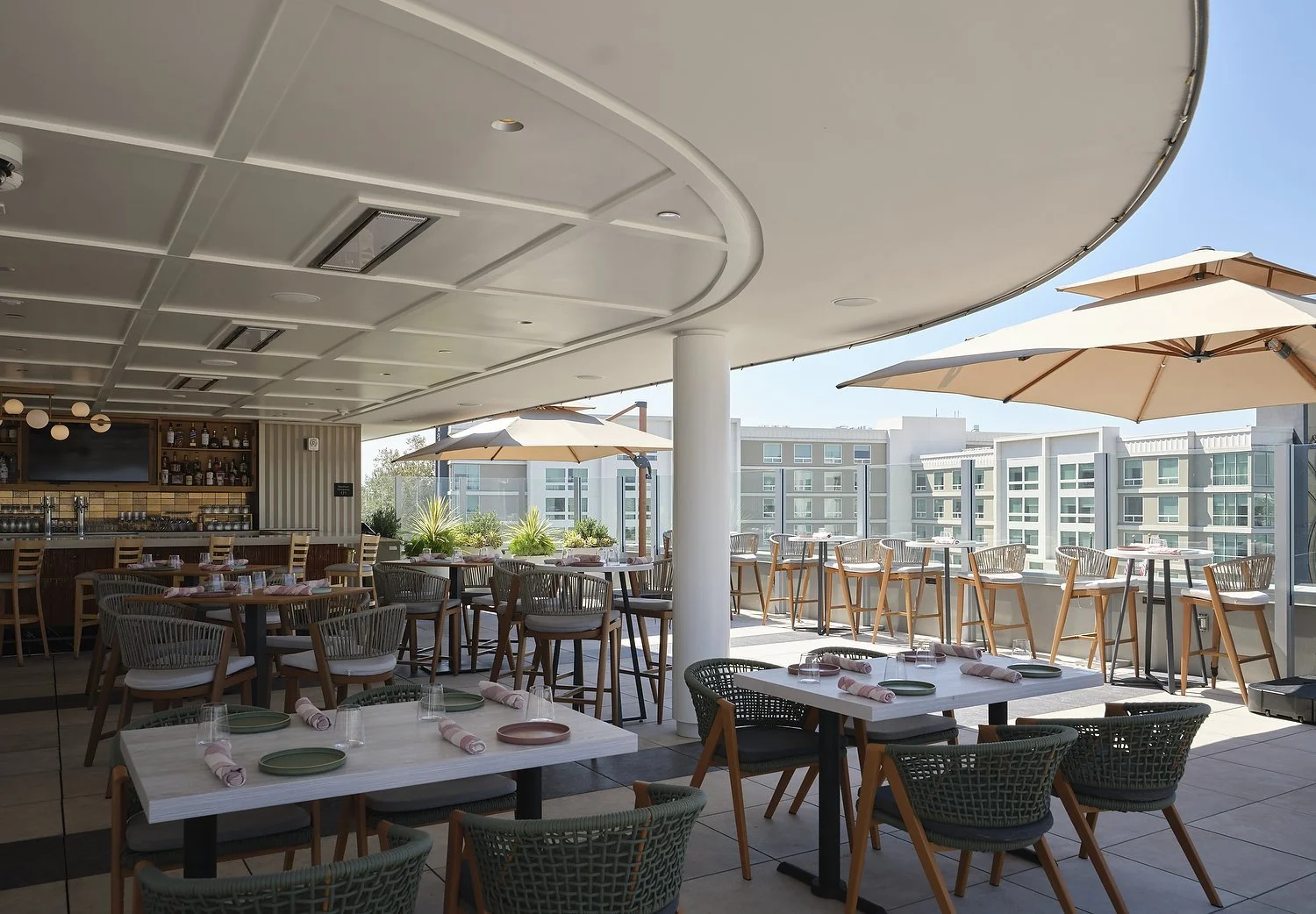 Arcadia Hillton Hipico dining.JPG