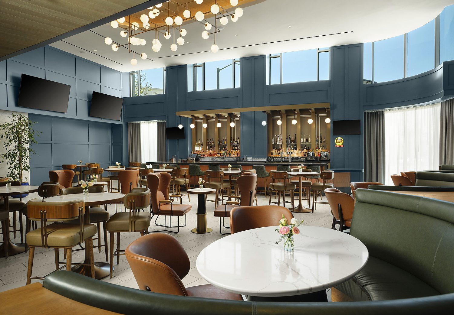 Arcadia Hillton lobby bar restaurant.JPG