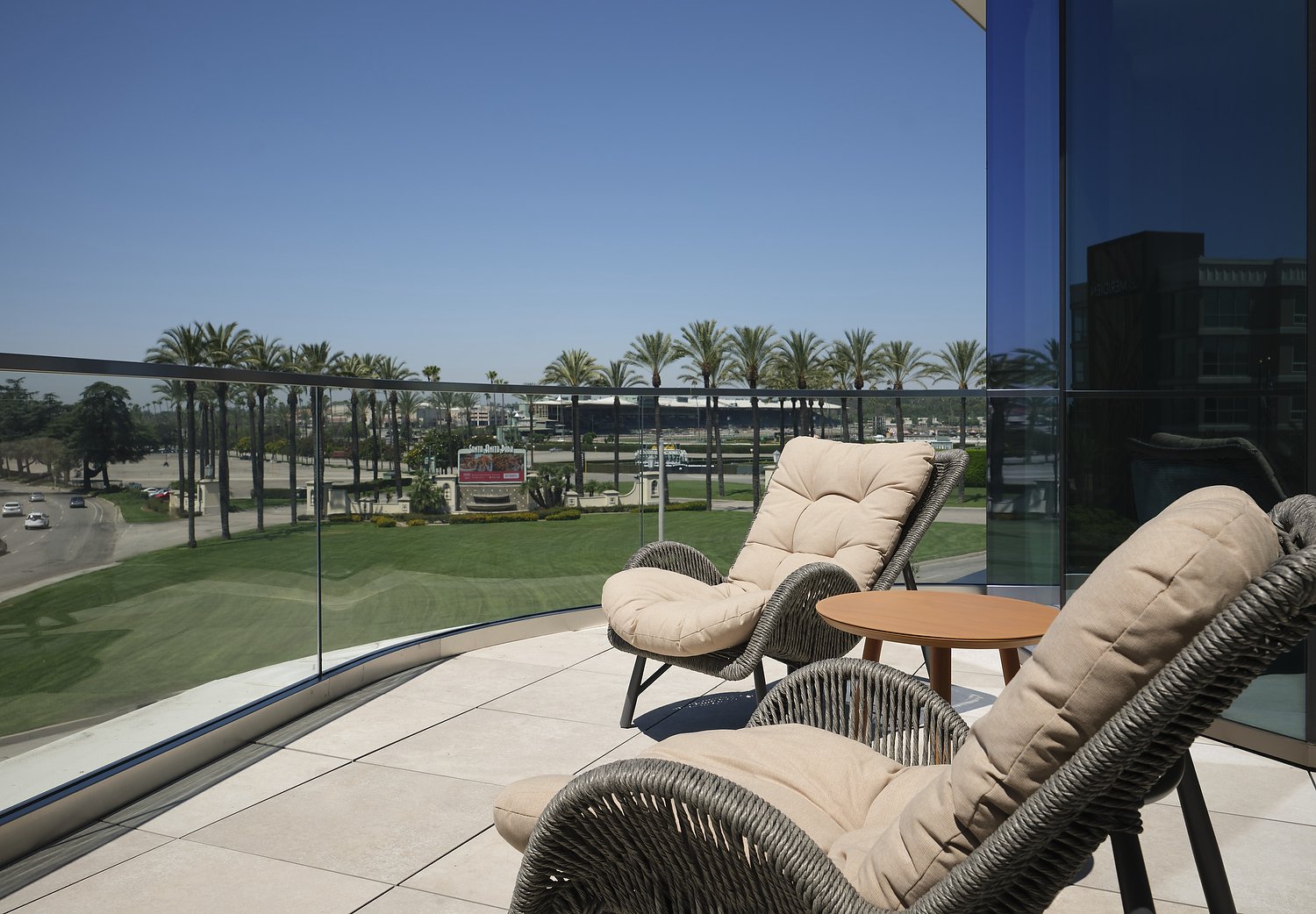 Arcadia Hillton rm320 balcony.JPG