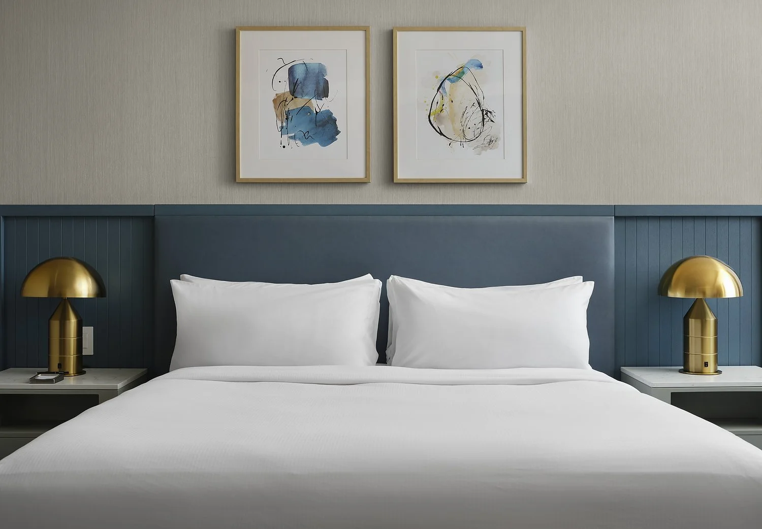 Arcadia Hillton room 301 corner king headboard.JPG