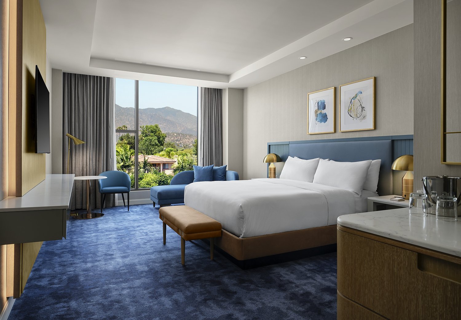 Arcadia Hillton room 307 king mountain view.JPG