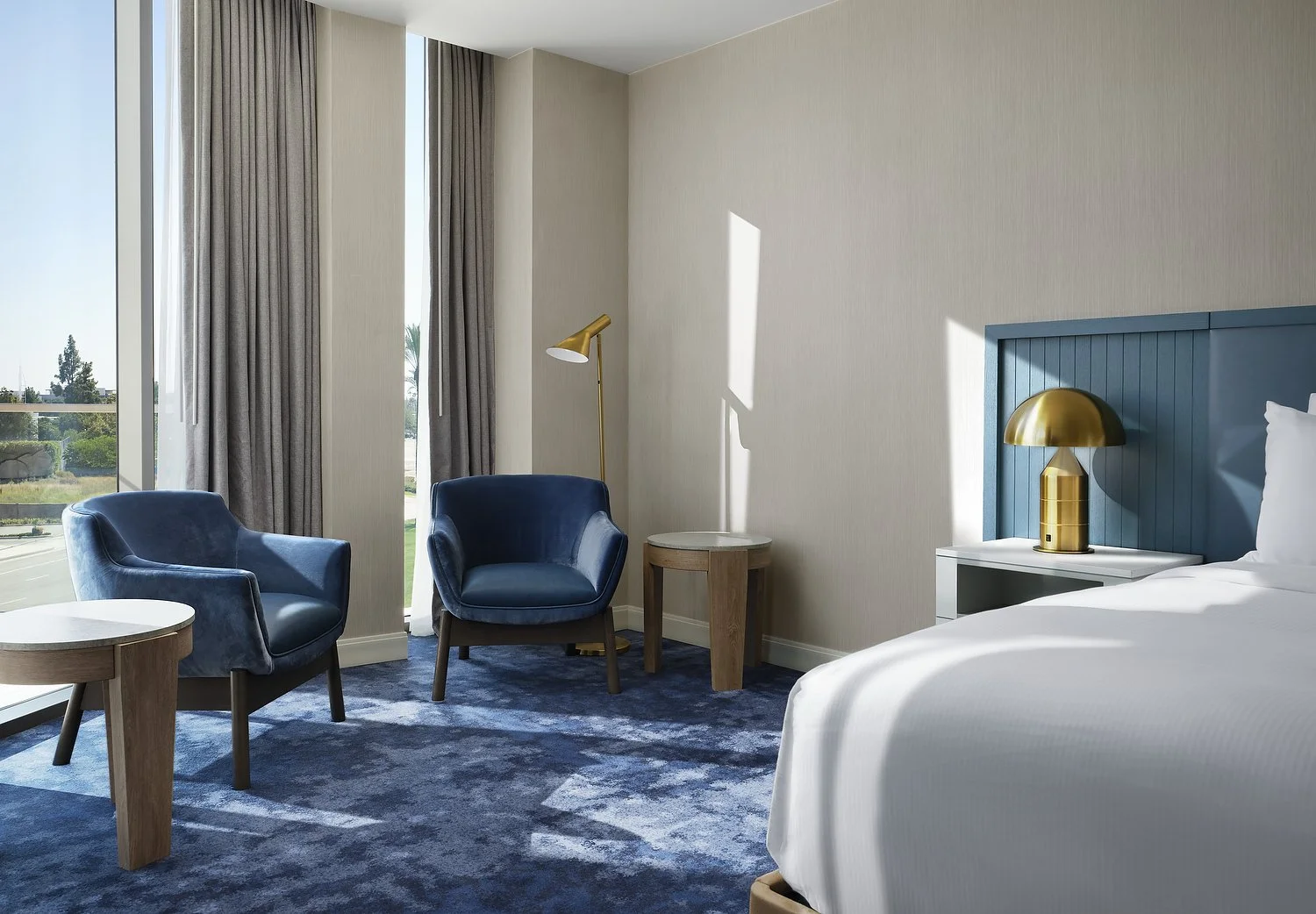 Arcadia Hillton room 320 king suite sitting area .JPG